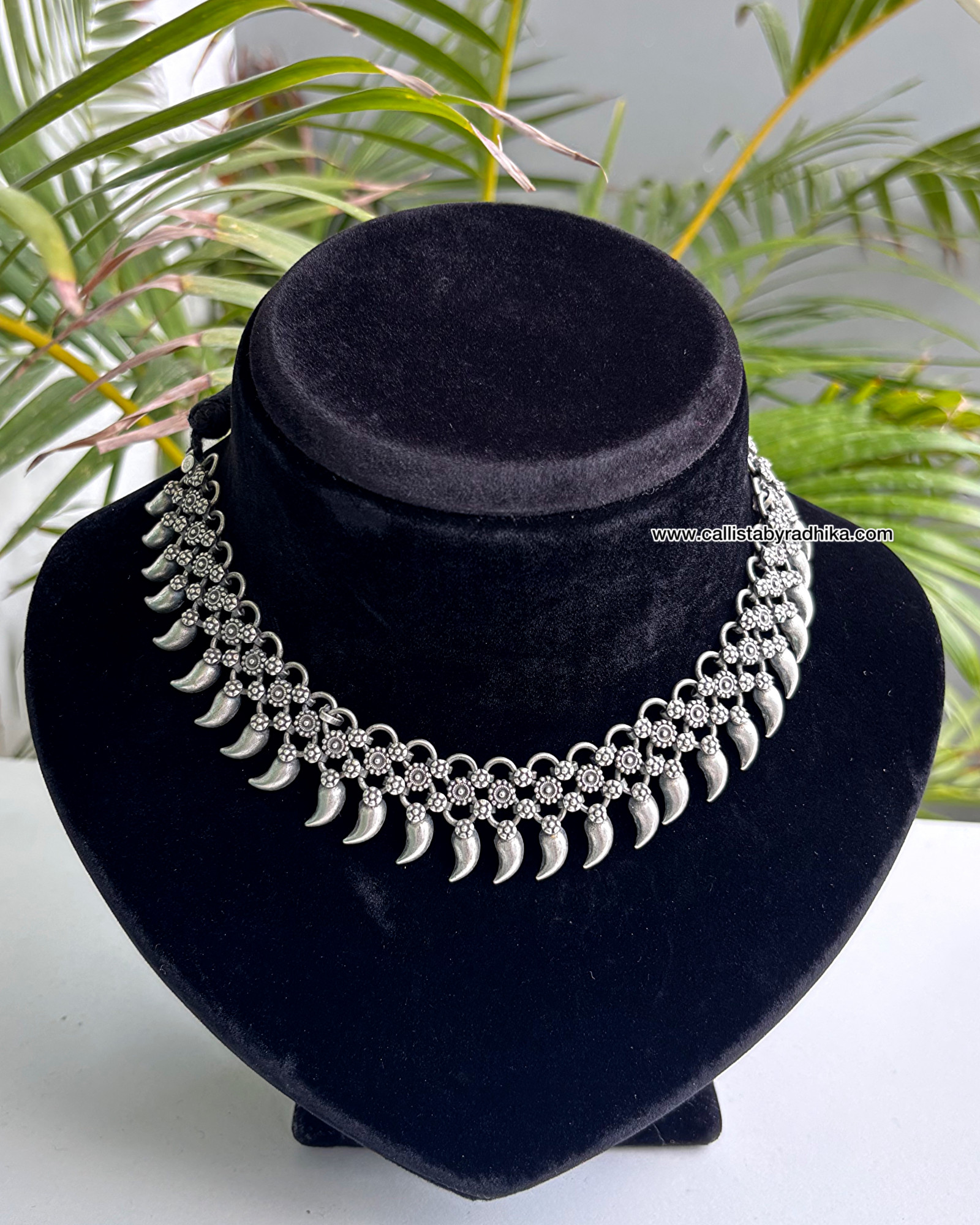 Solid Silver Neckpiece