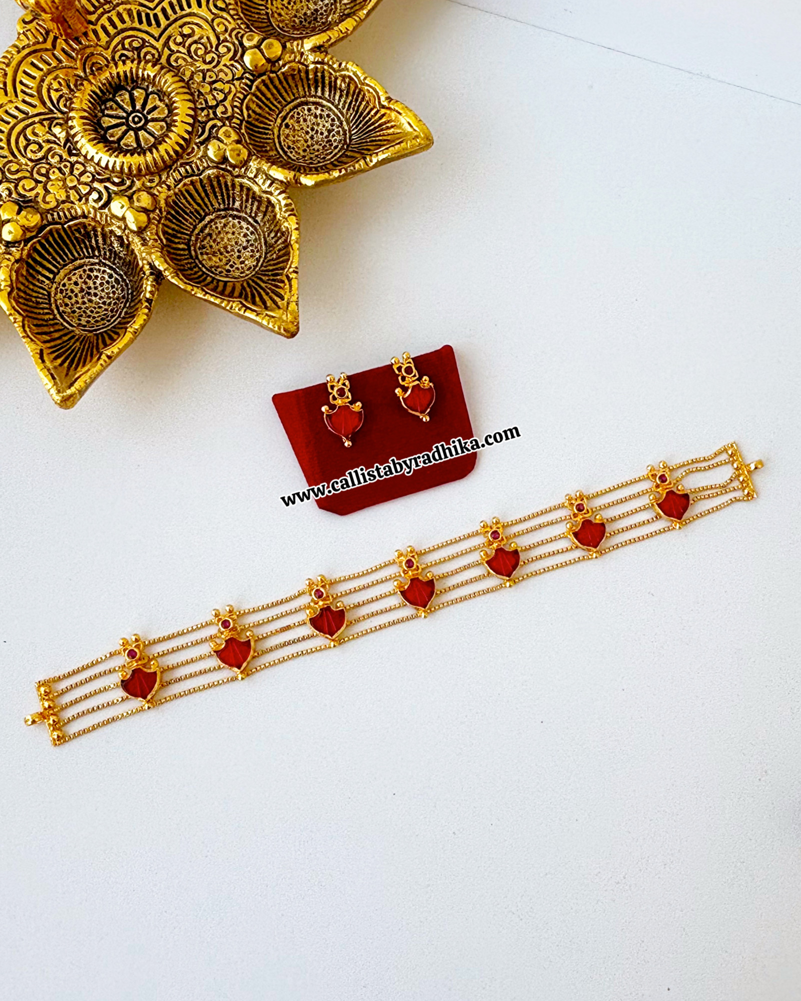 Red Palakka Choker