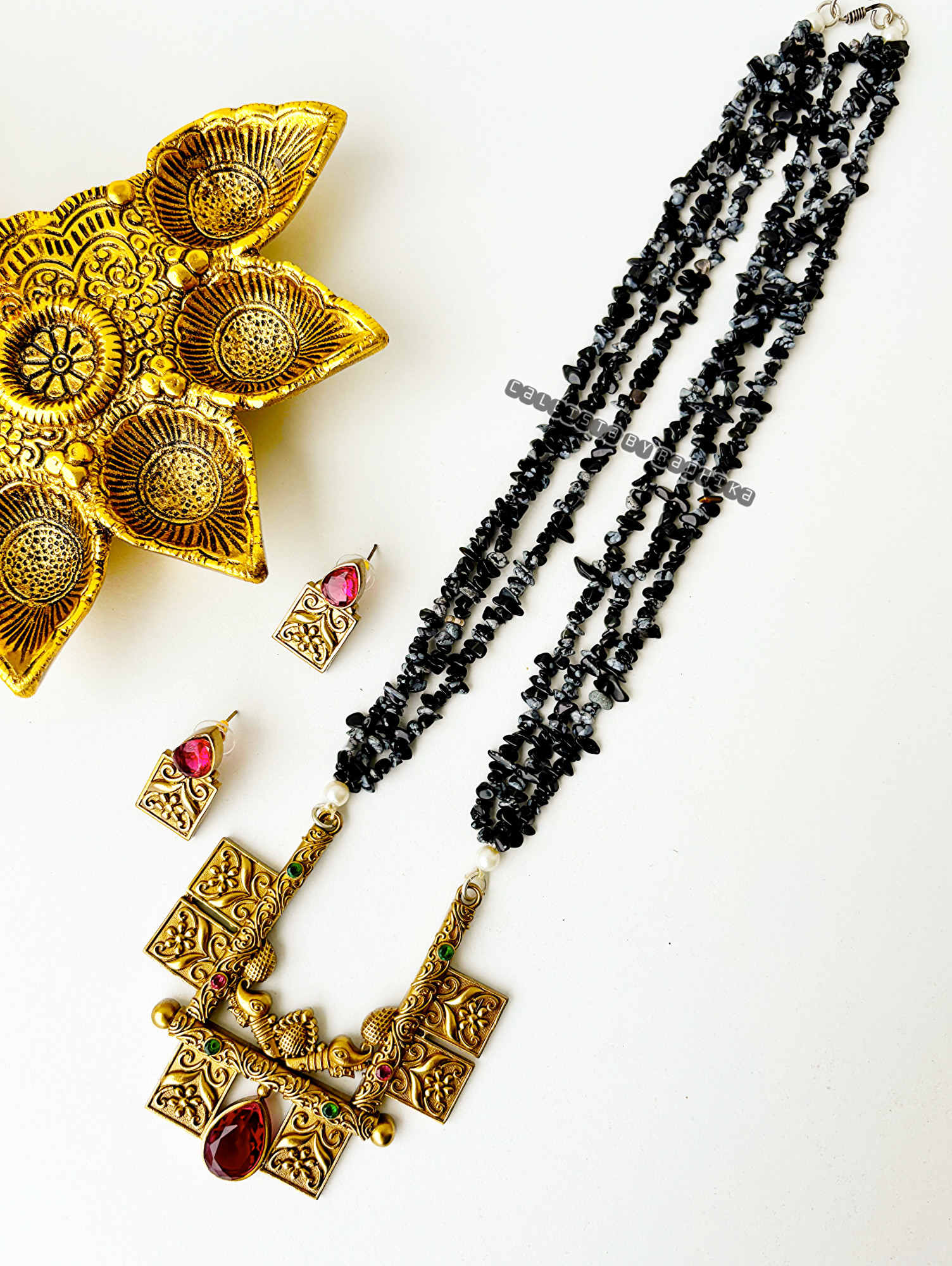 Dual-Tone Neckpiece (DTN-031)