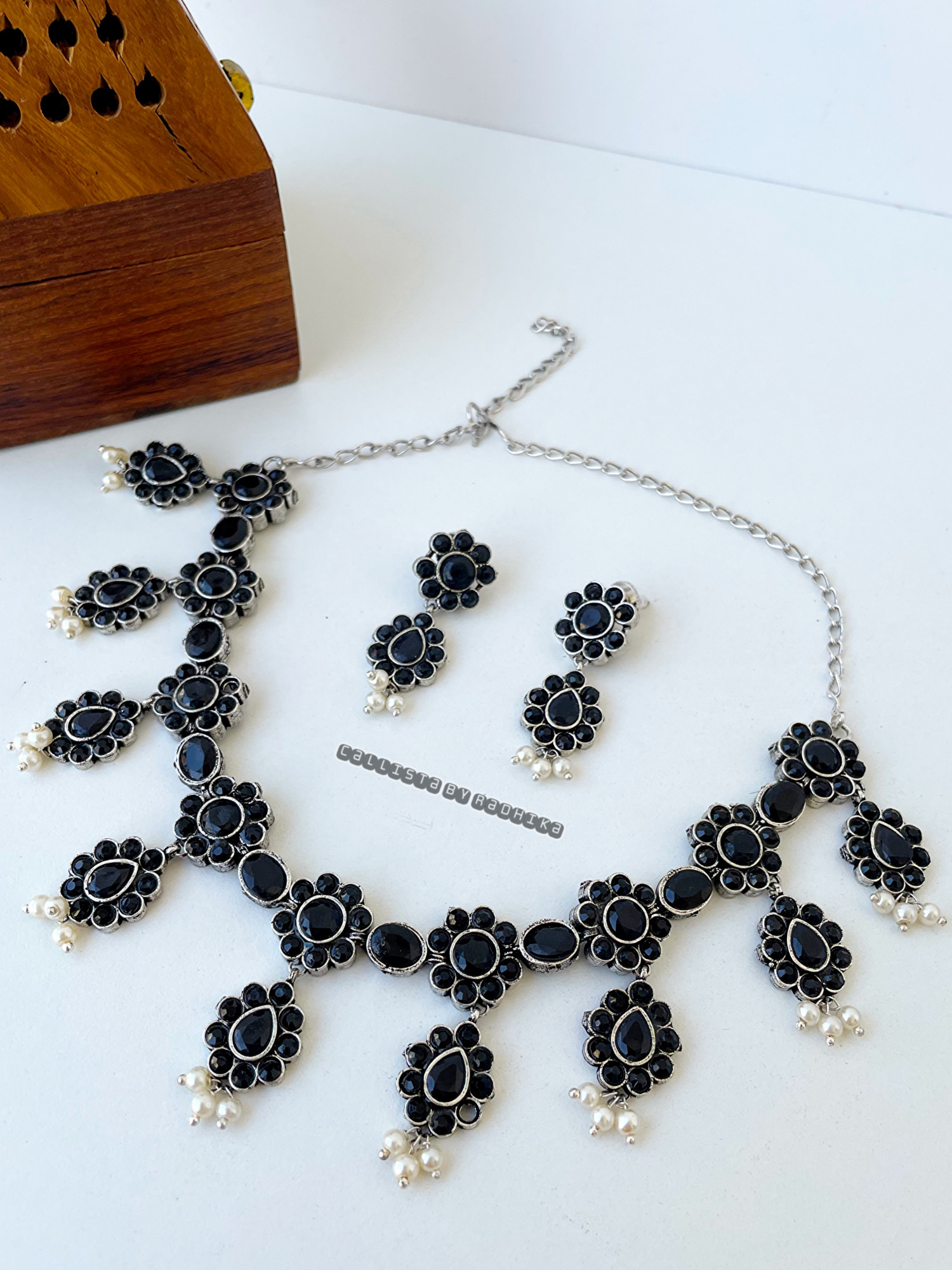 Silver Replica Neckpieces (SRN-047)