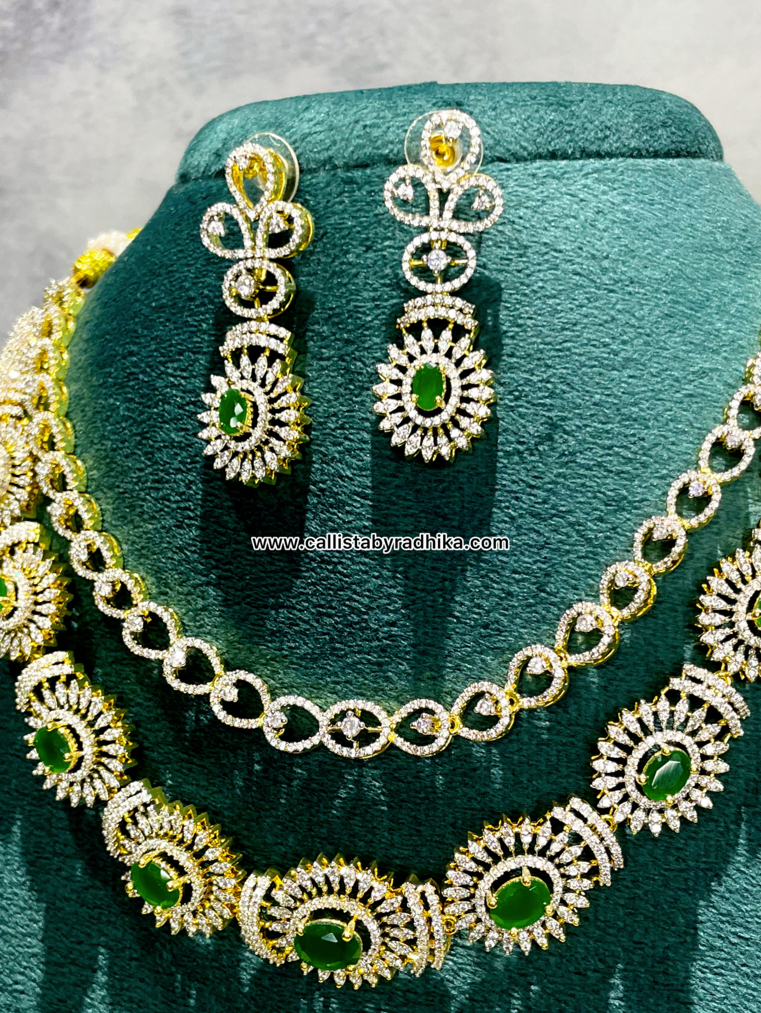 2 Layer Emerald Green Stone Neckpiece