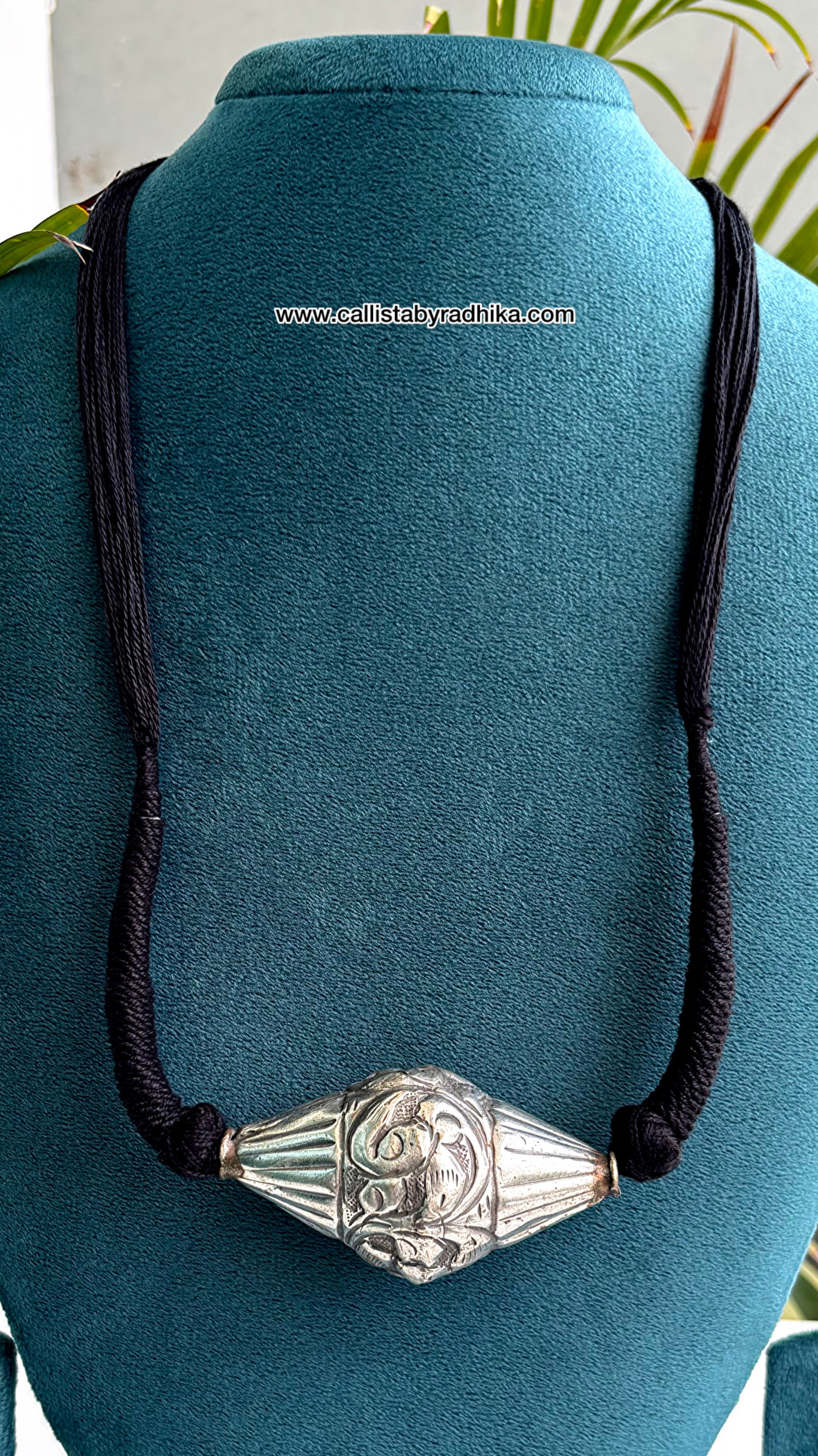 Solid Silver Neckpiece
