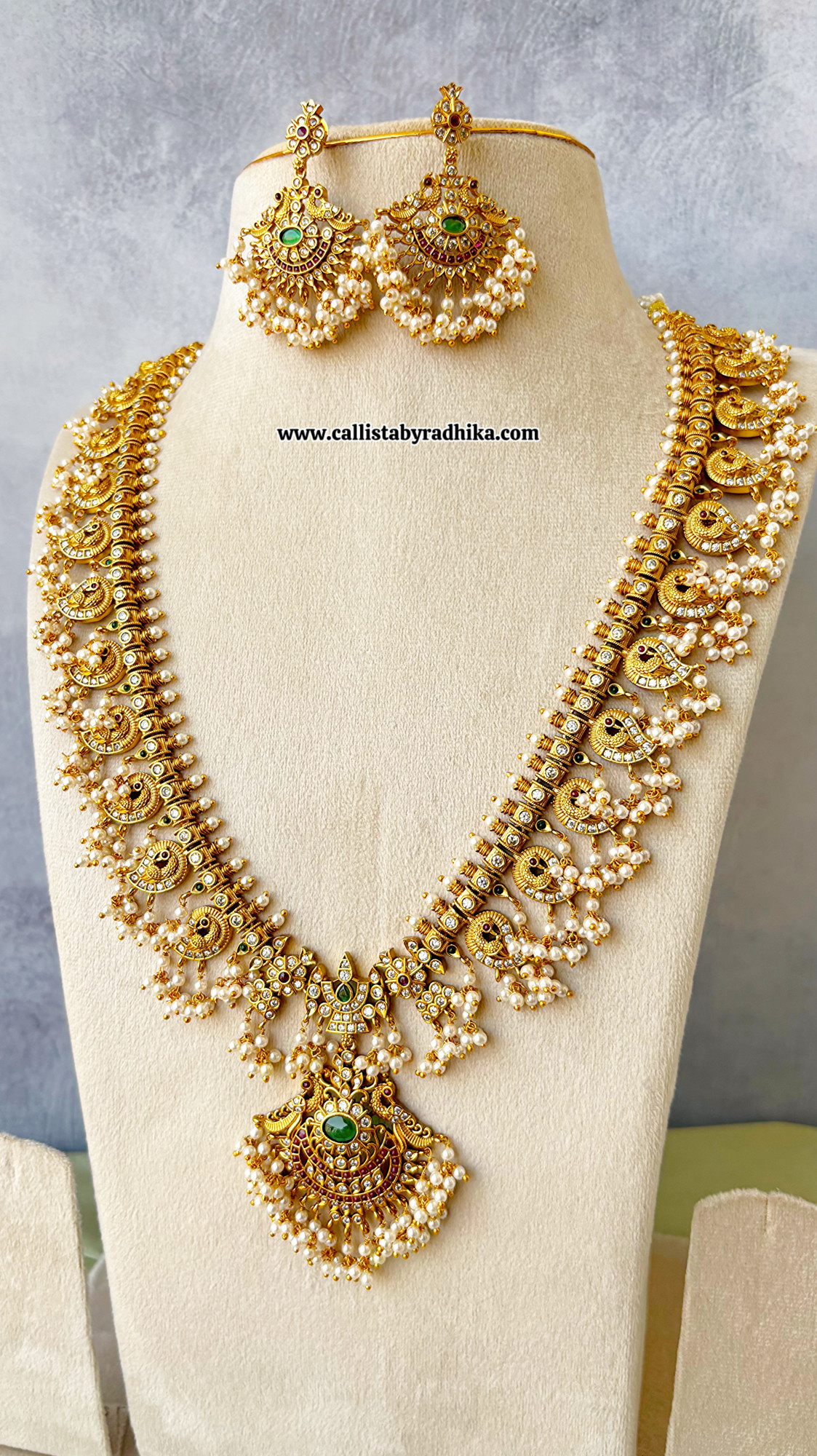 Guttupusalu Long Necklace