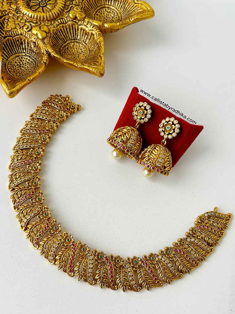 Image of Flower Stone Neckpiece