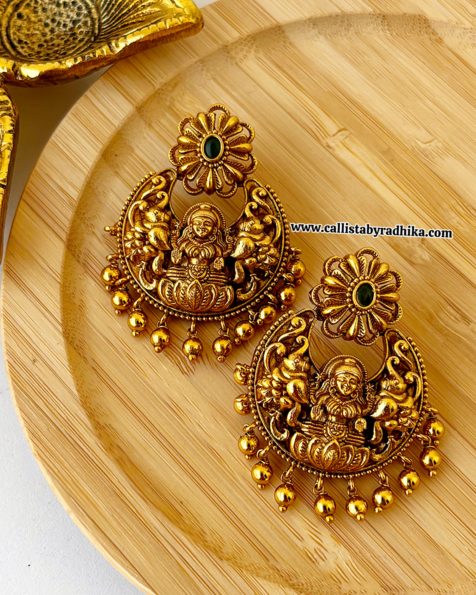 Nakshi Chandbali