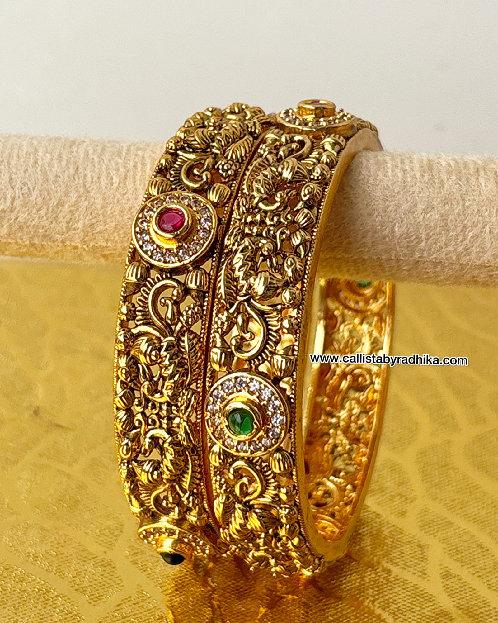 Nakshi Gold Polish Bangle