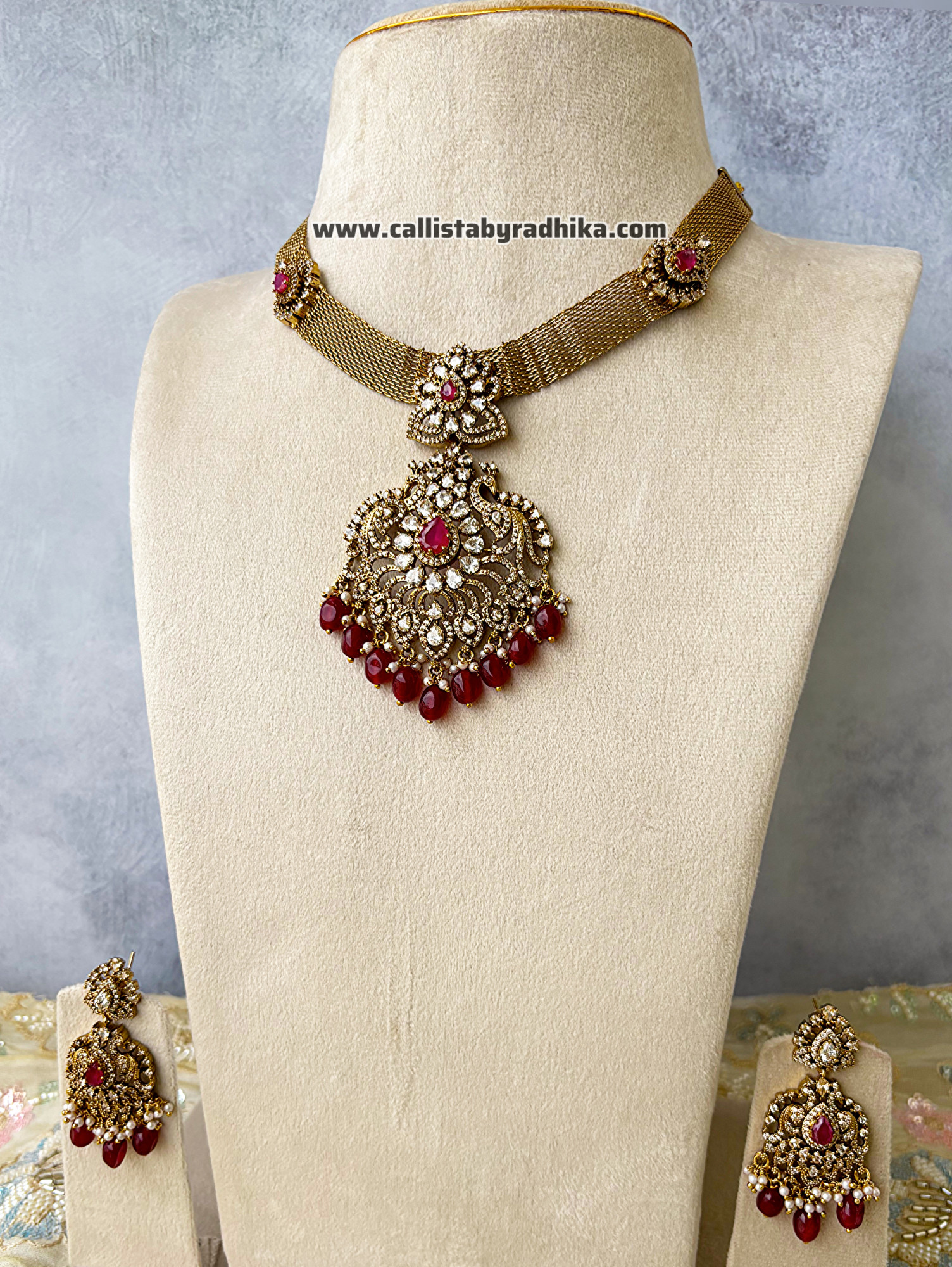 Victorian Broad Attigai