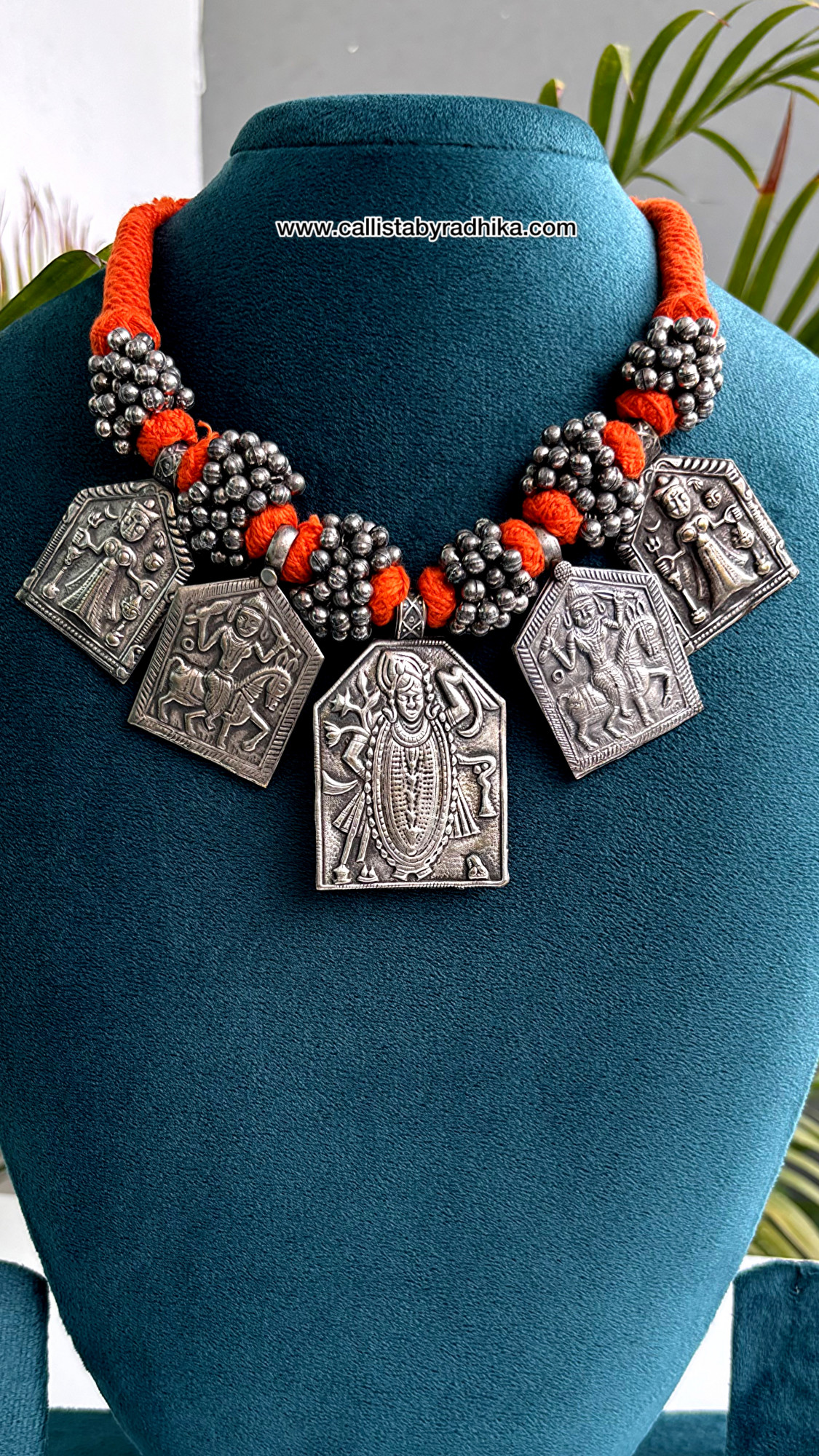 Solid Silver Neckpiece