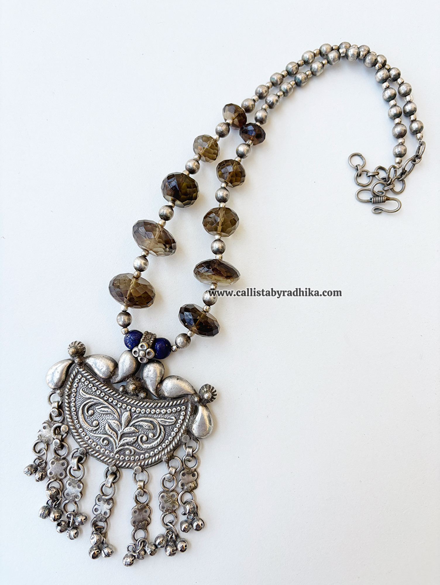 Solid Fusion Neckpiece