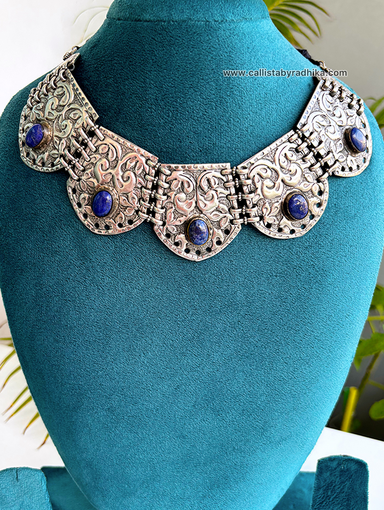 Solid Silver Midnight Blue Neckpiece