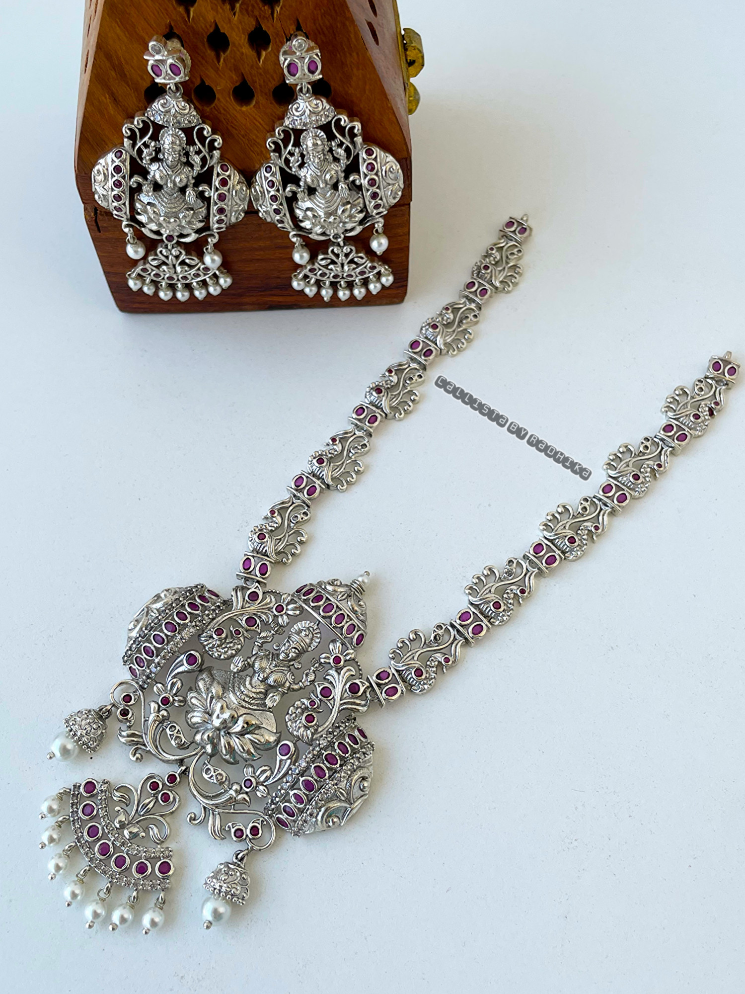 Traditional Silver Replica (TSR-003)