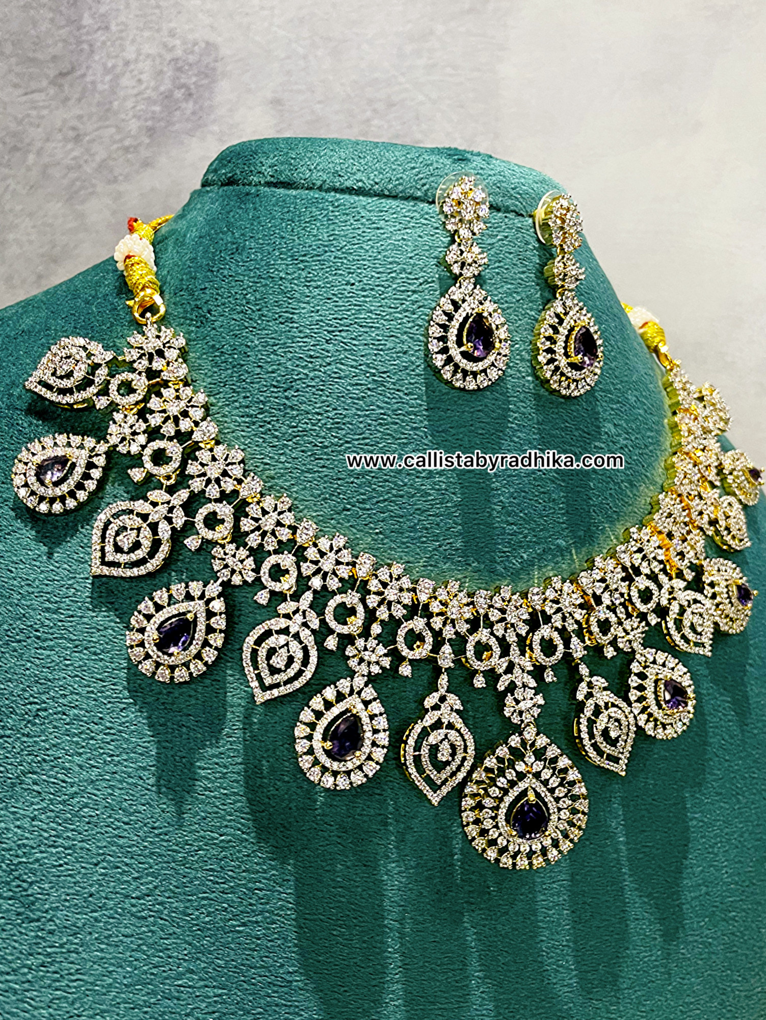 Grand Purple Stone Neckpiece