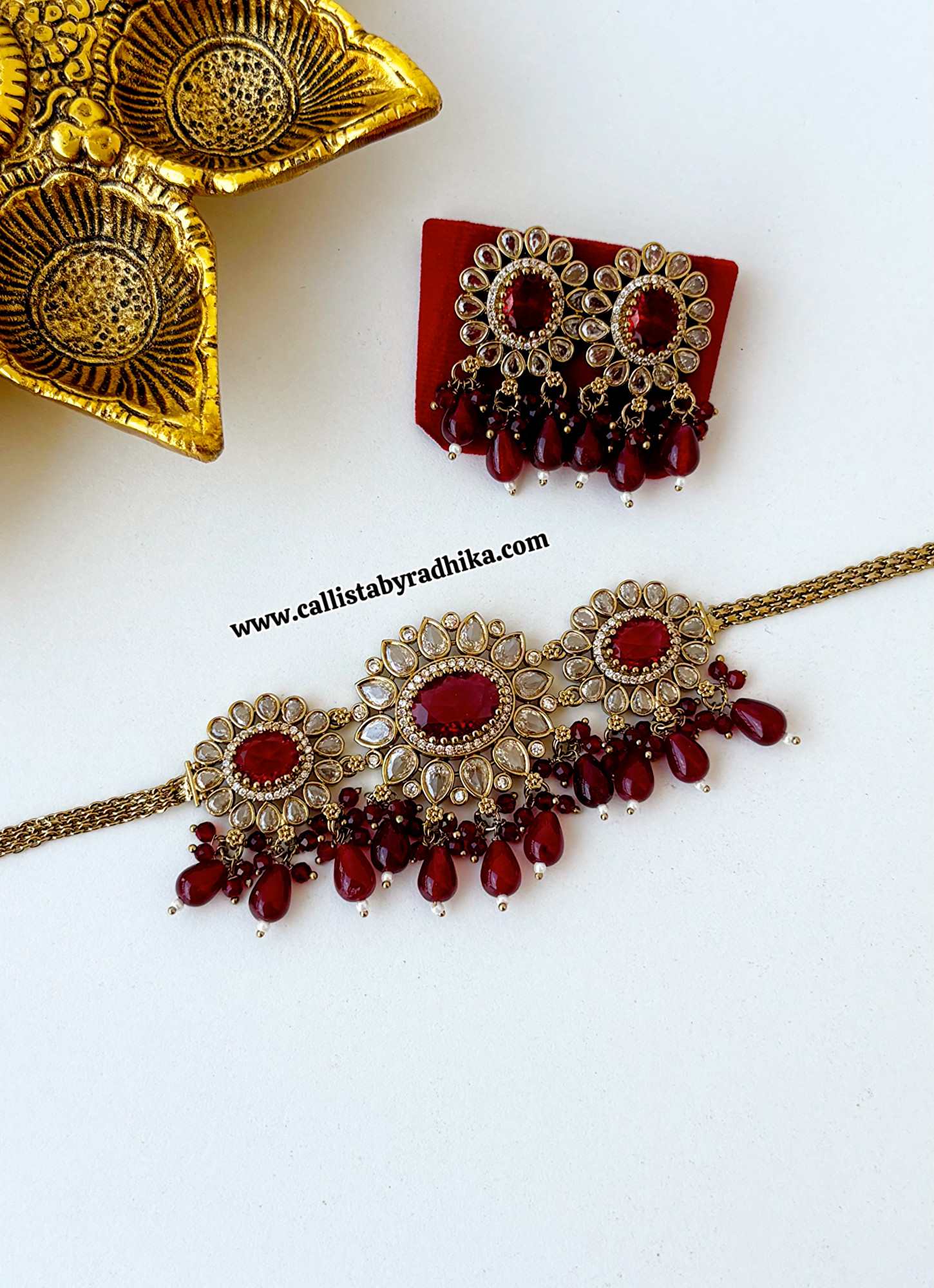 Choker Neckpiece