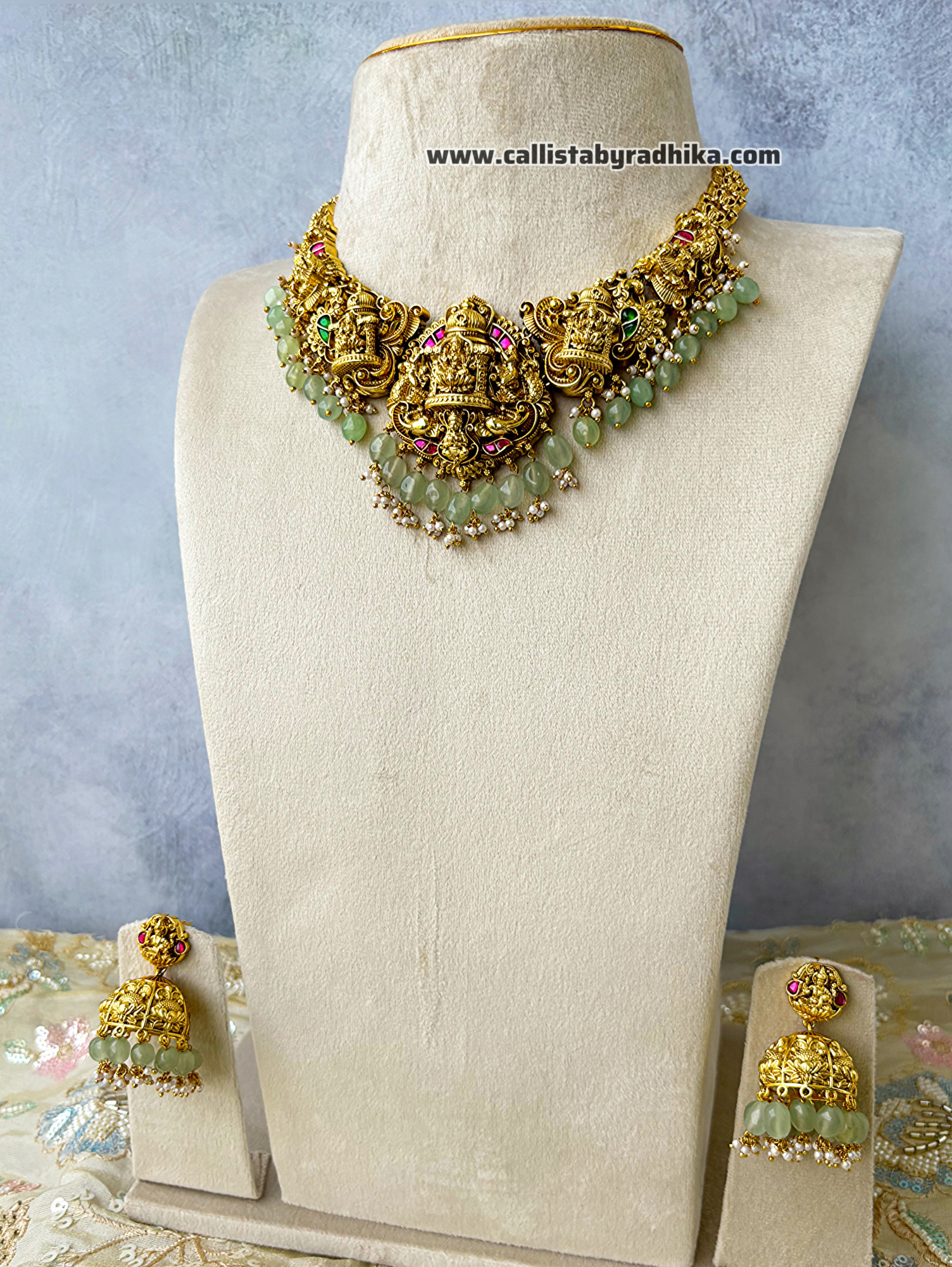 Jadau Kundan Nakshi Neckpiece