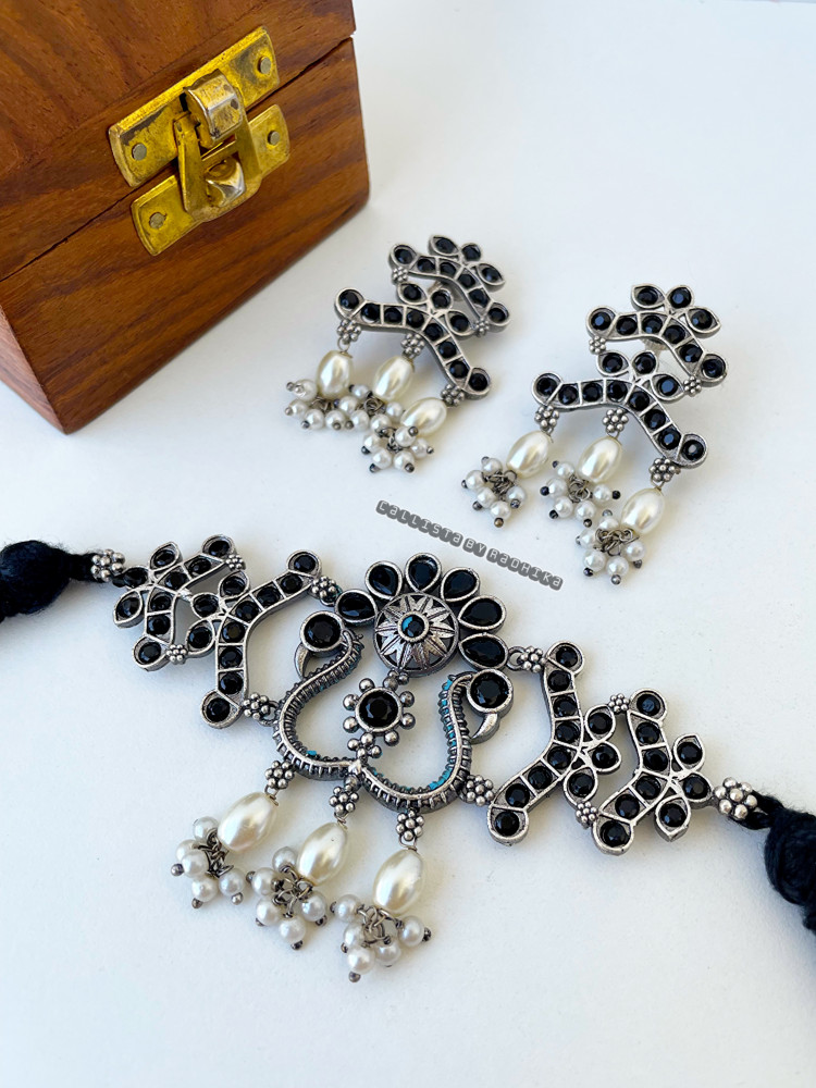 Image of Silver Replica Neckpieces (SRN-045)