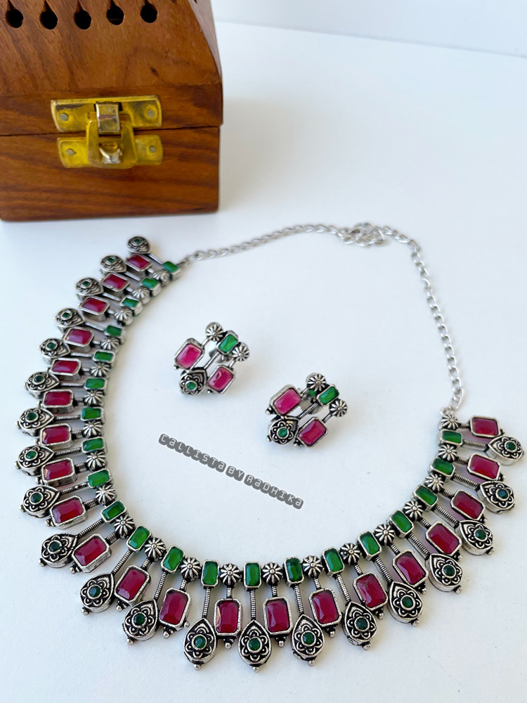 Image of Silver Replica Neckpieces (SRN-051)