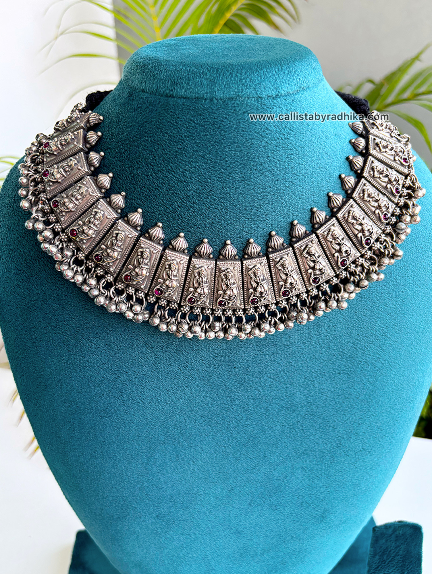 Solid Silver Neckpiece