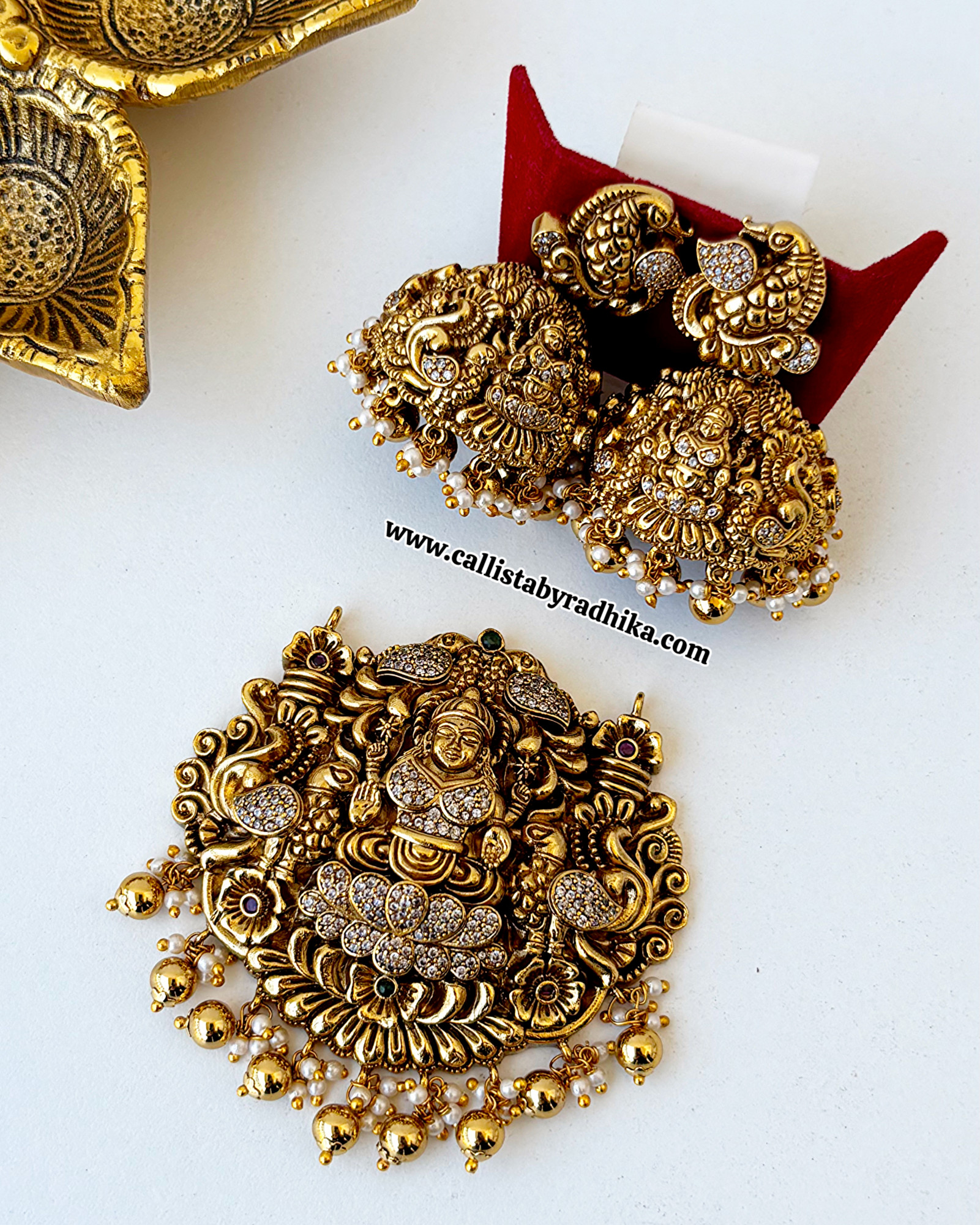 Nakshi Pendant Set