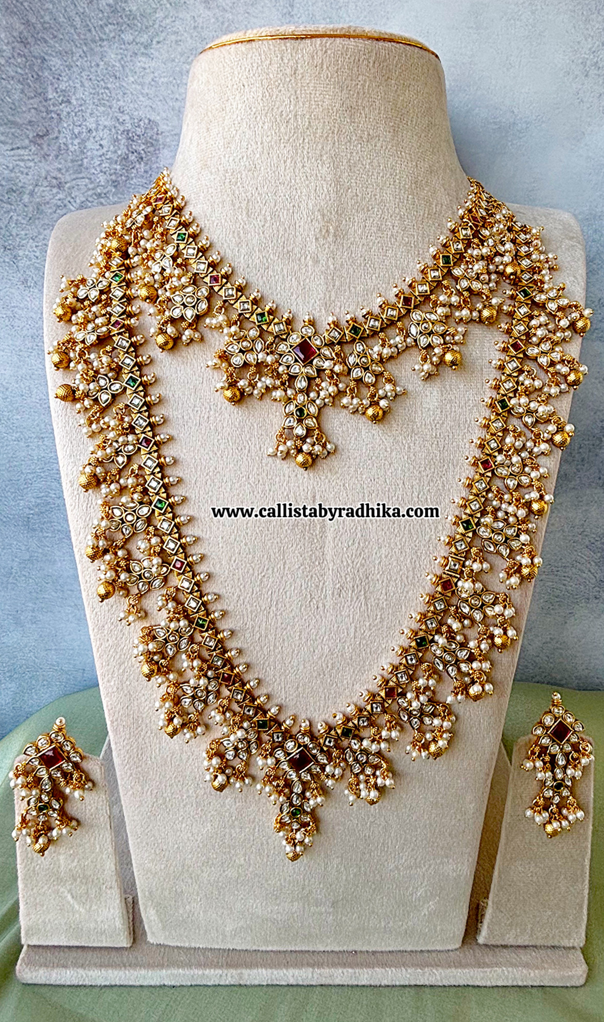 Guttupusalu Long and Short Set