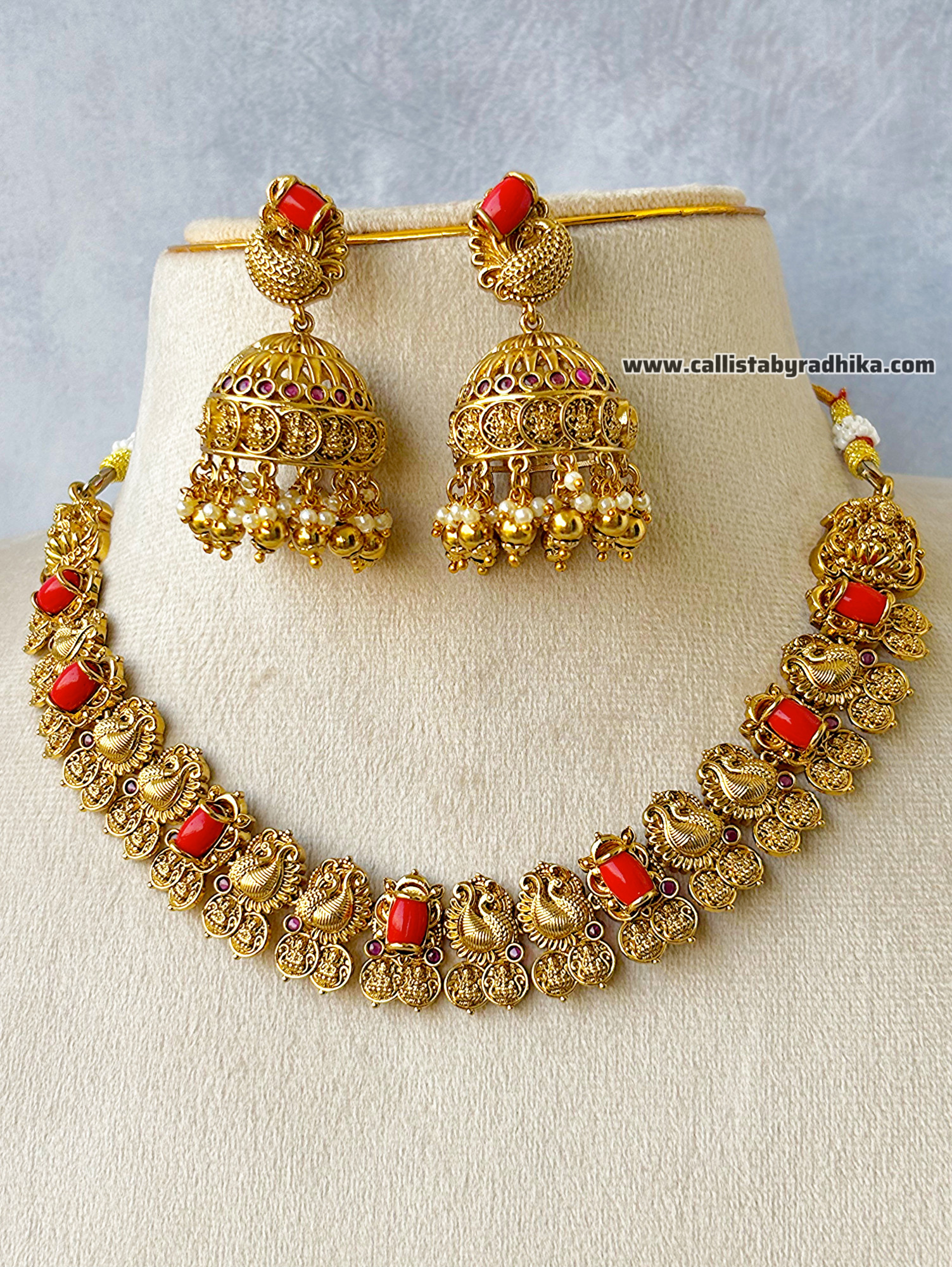 Coral Kaashu Necklace