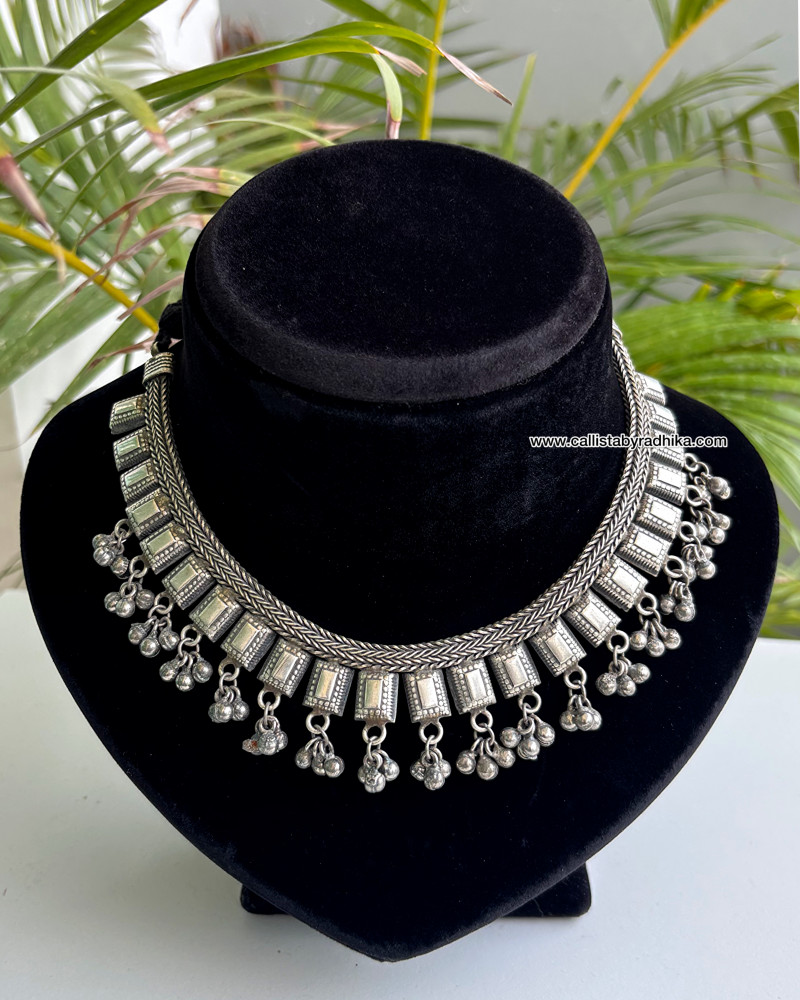 Image of Solid Silver Neckpiece