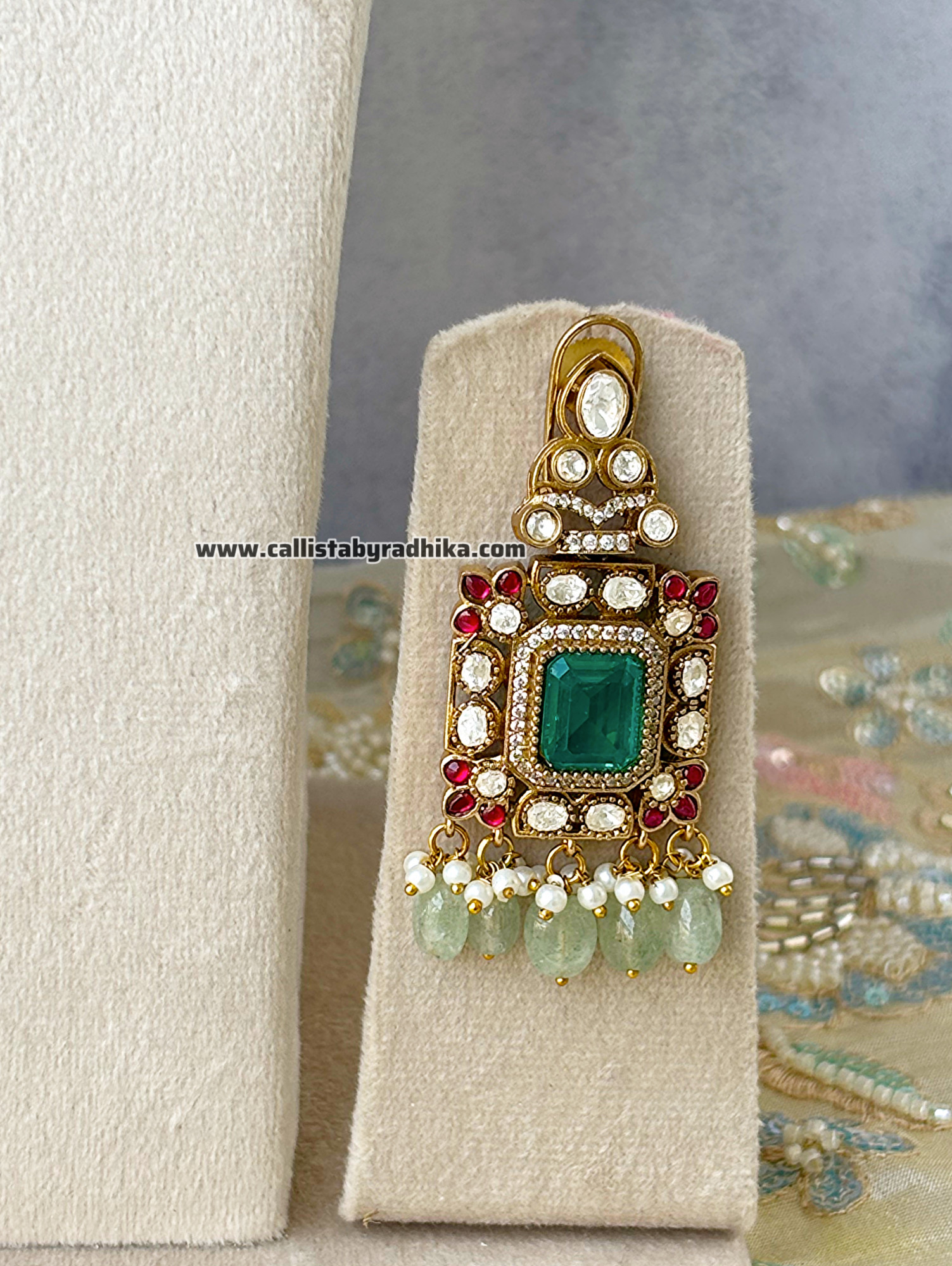 Jadau Doublet Stone Designer Choker