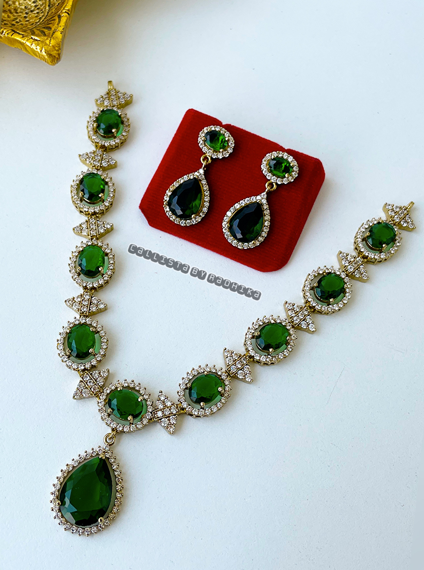 Stone Neckpiece (STN-006)