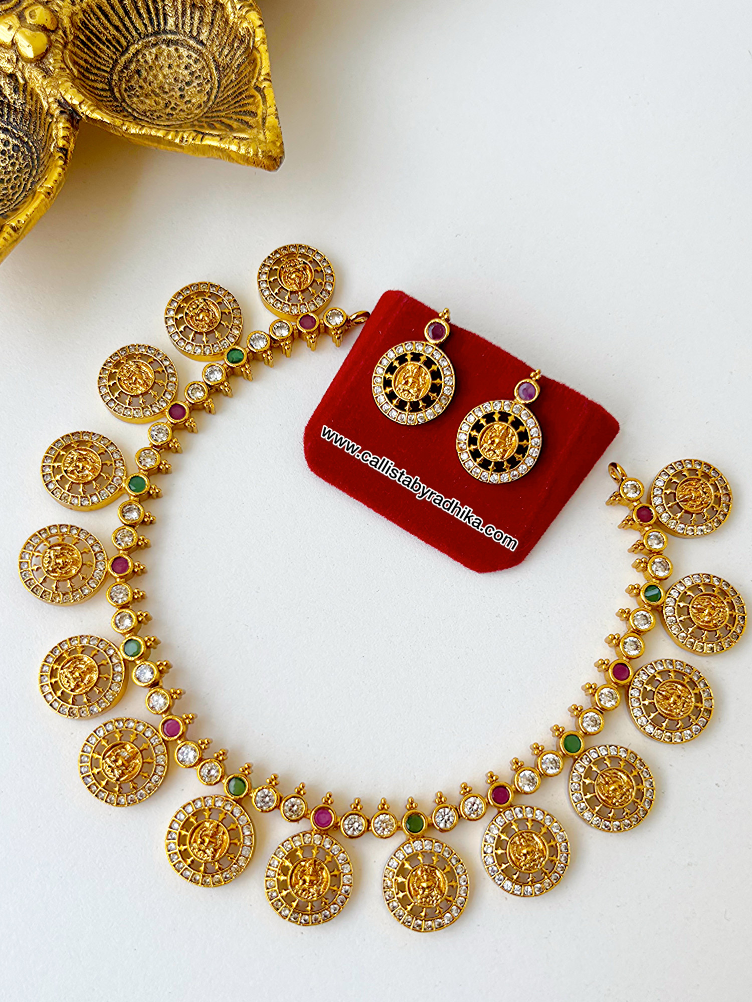 Nakshi Bottu Neckpiece