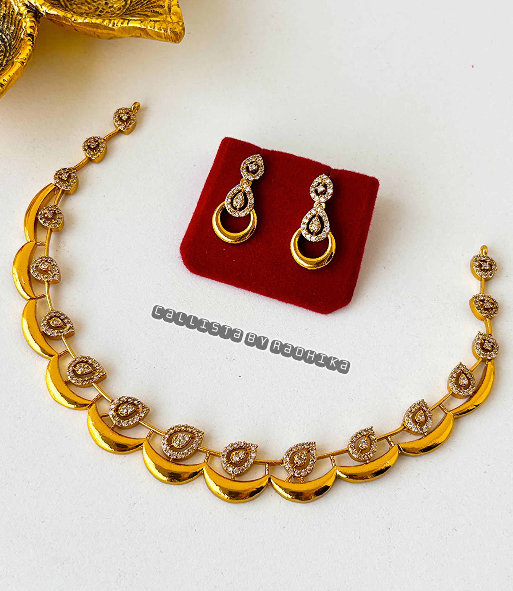 Gold Polish/Temple Long Neckpiece(GP-062)