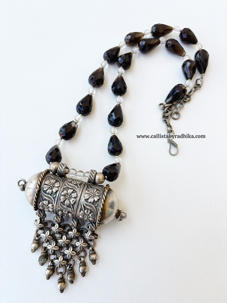 Image of Solid Fusion Neckpiece
