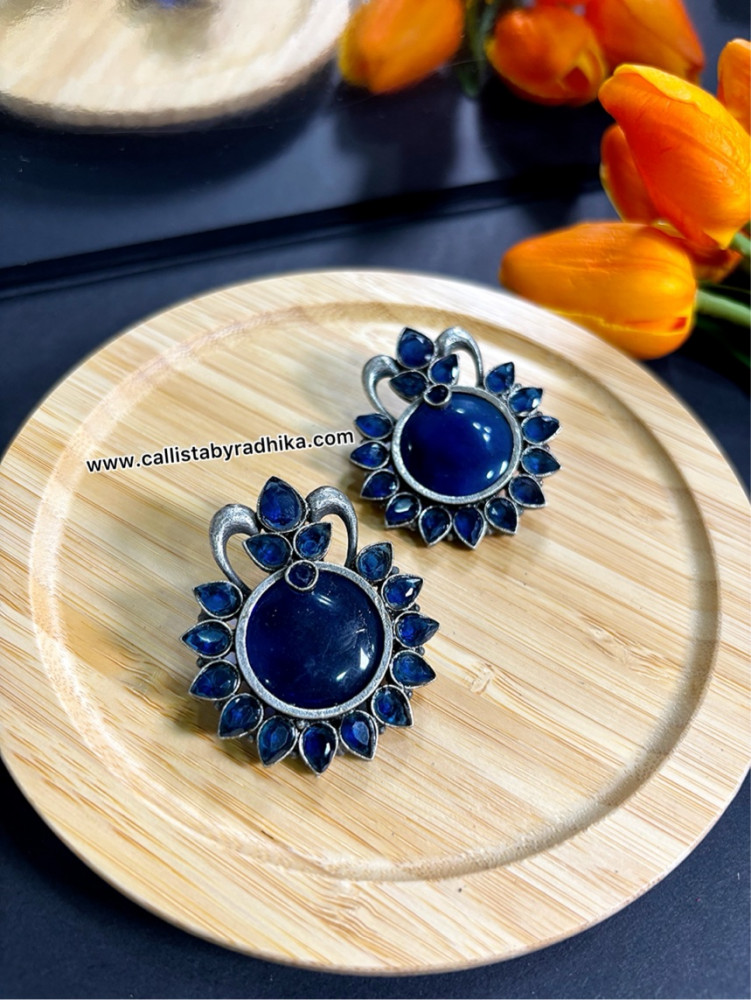 Image of Silver Replica Earring (2 Colors)