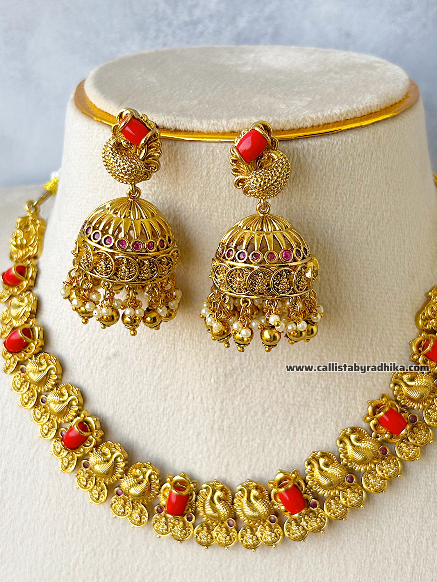 Coral Kaashu Necklace