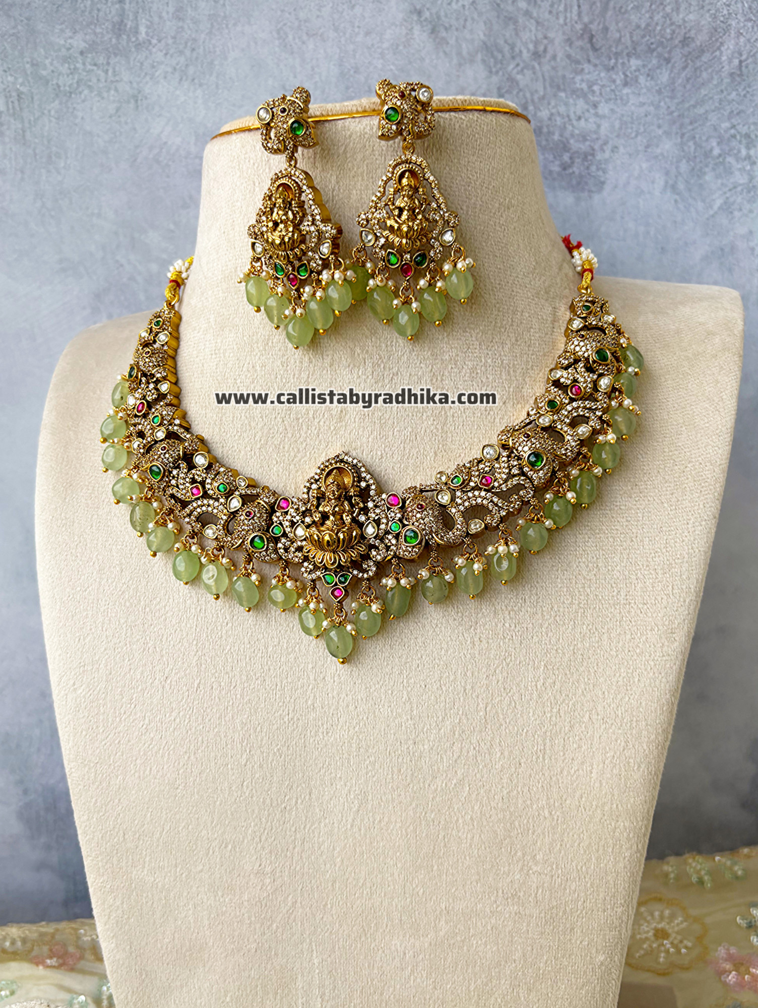 Jadau Nakshi Neckpiece