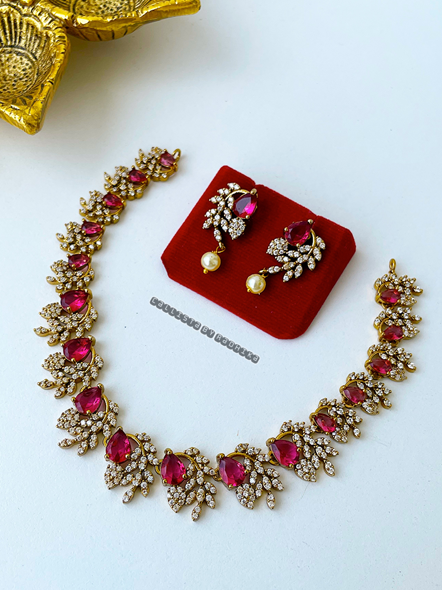 Stone Neckpiece (STN-004)