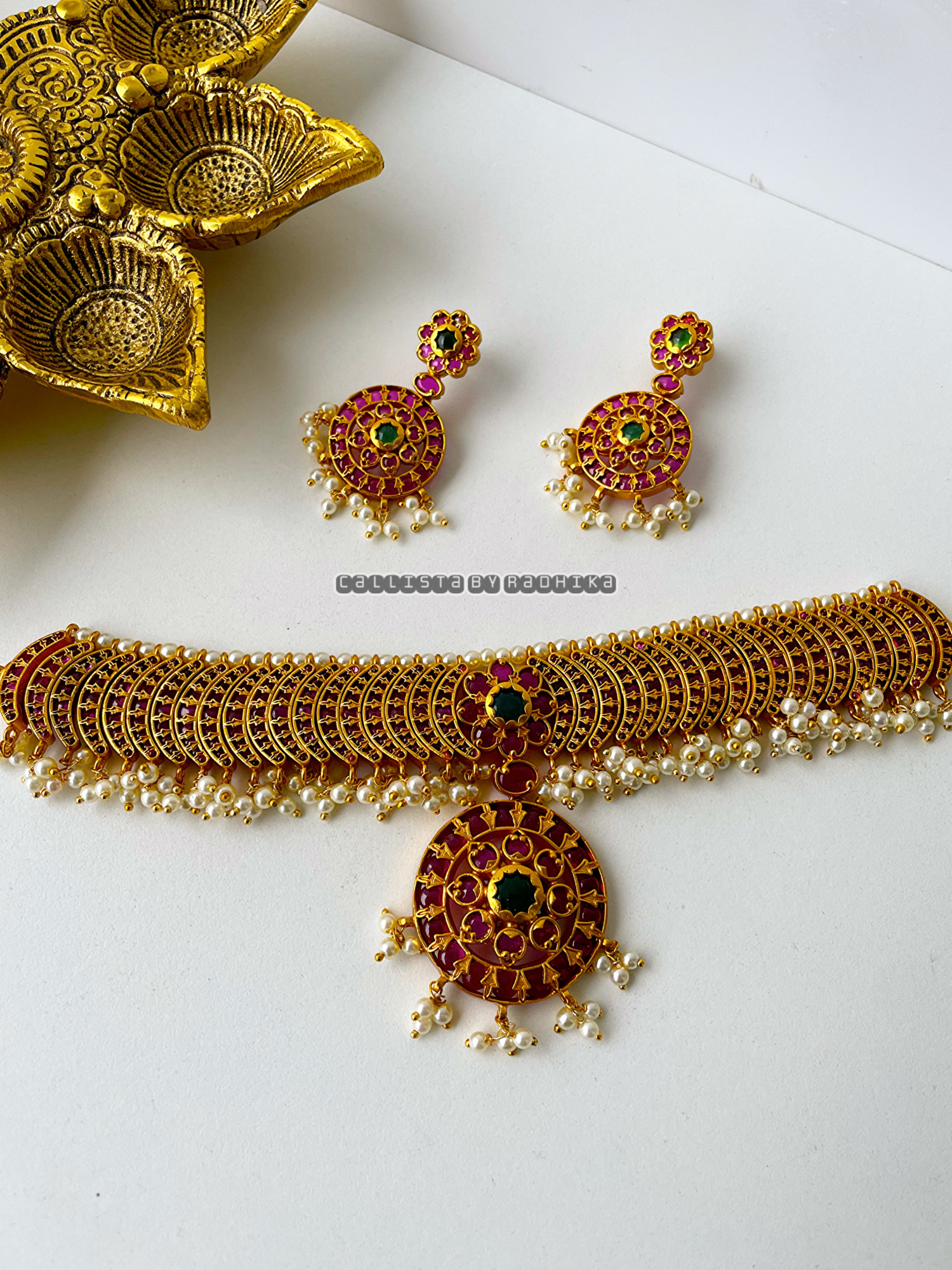 Gold Polish/Temple Choker (GPN-128)