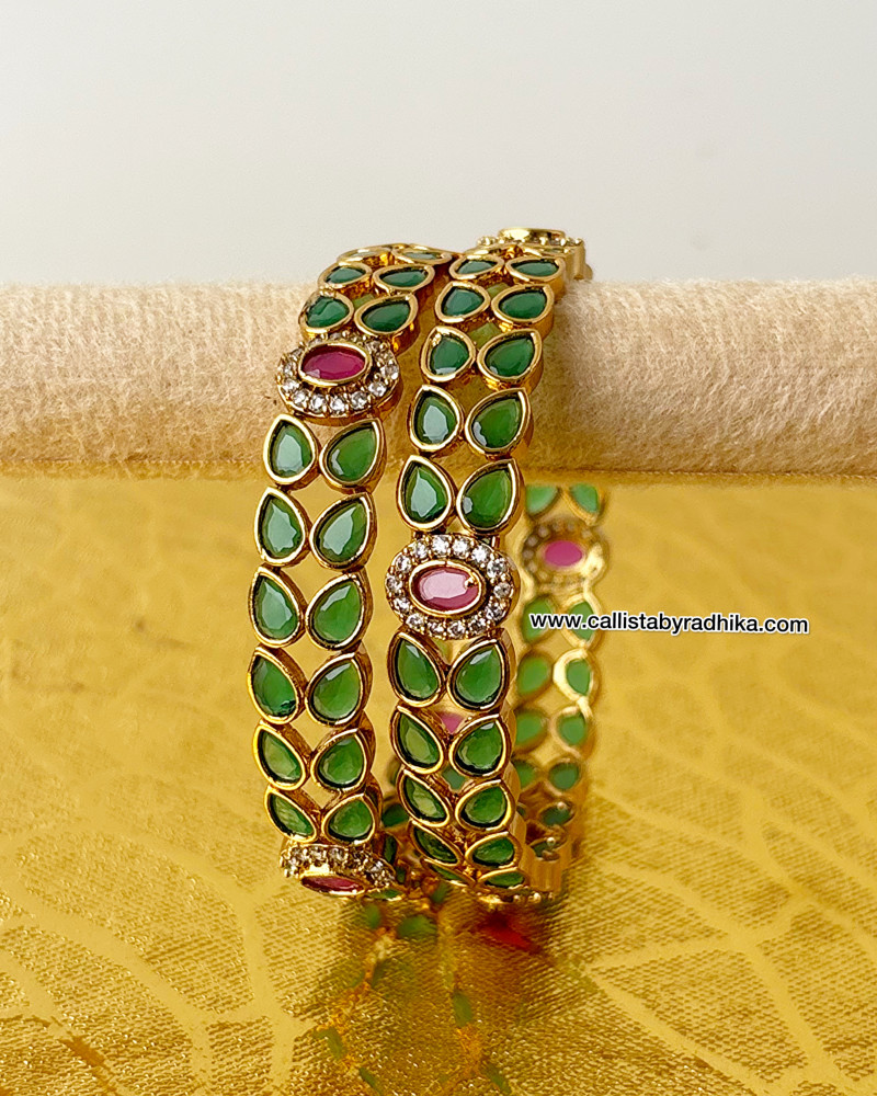 Image of Green Stone Bangle
