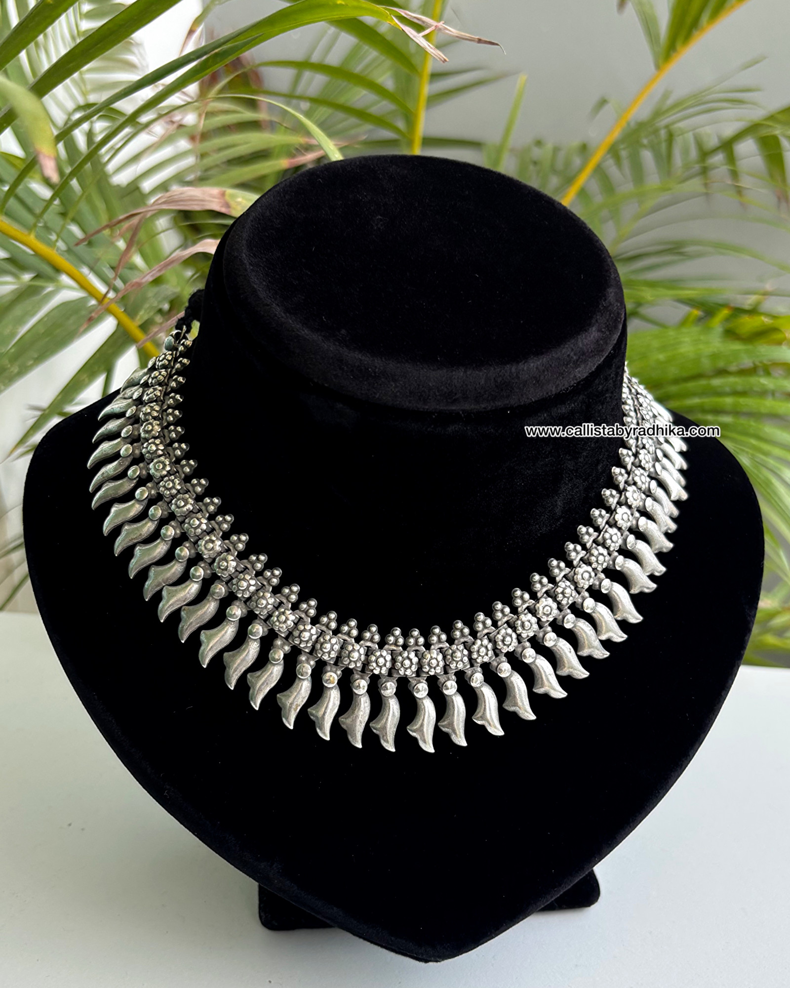 Solid Silver Neckpiece