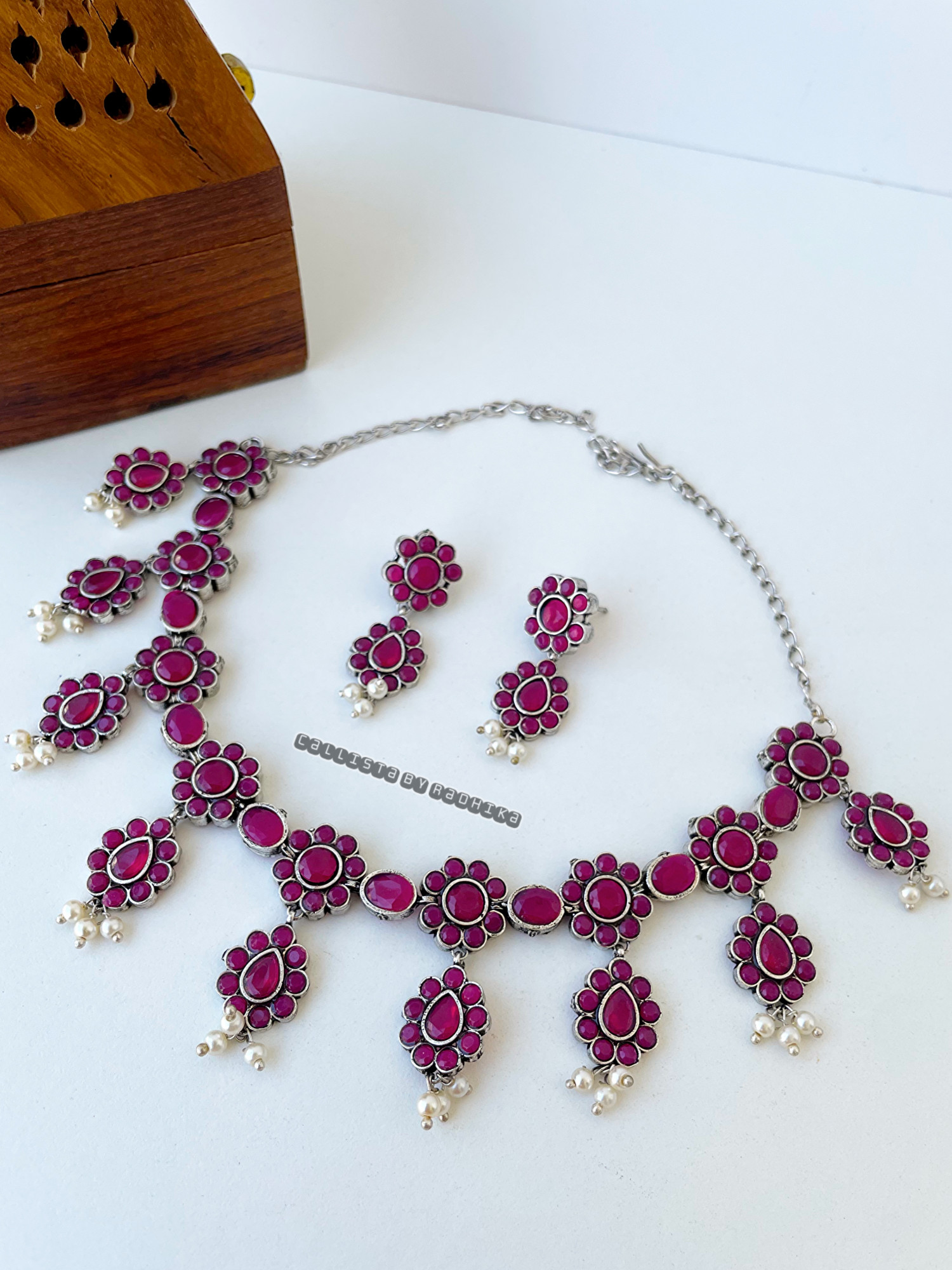 Silver Replica Neckpieces (SRN-047)