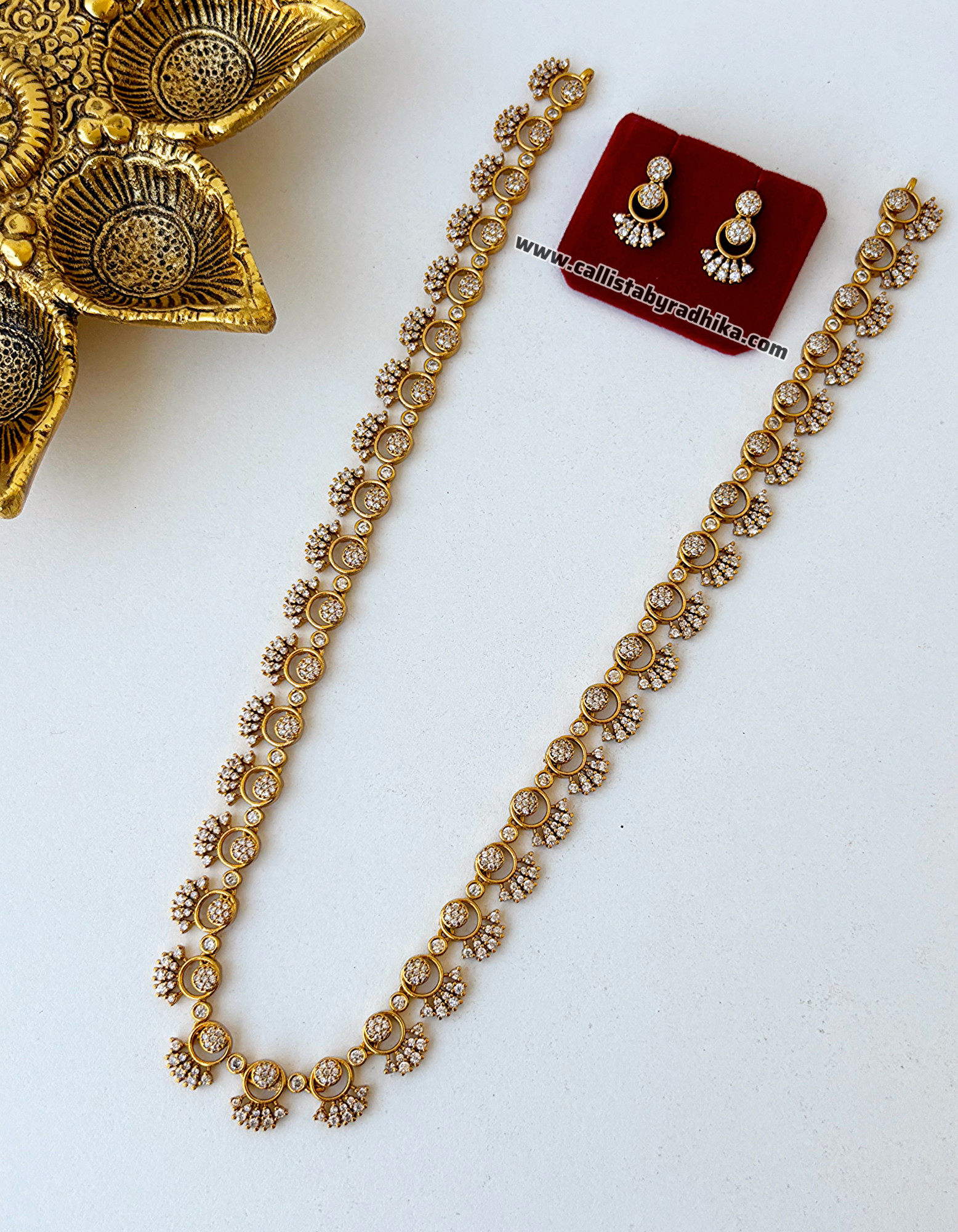 Stone Neckpiece Long