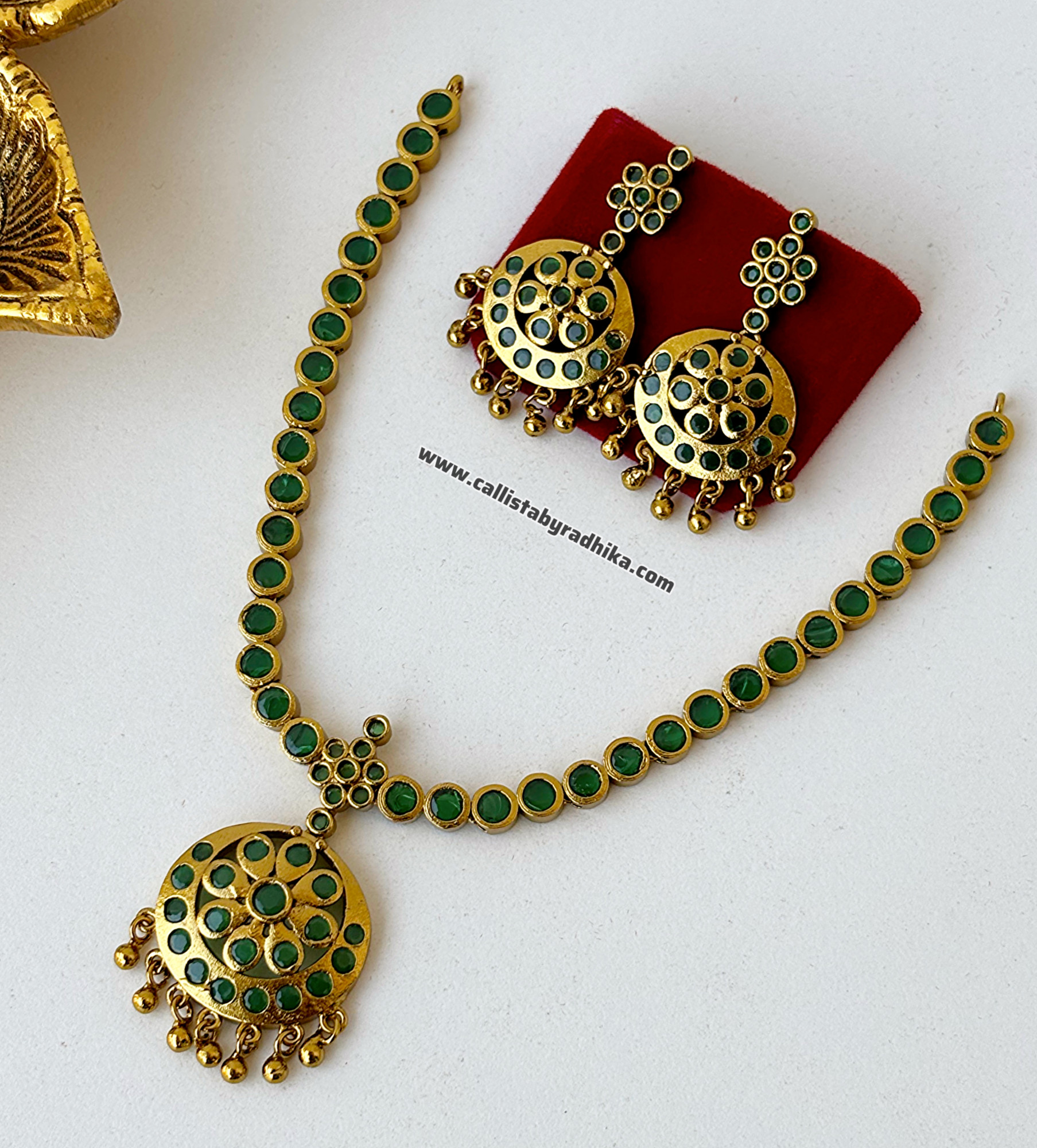 Vintage Stone Attigai