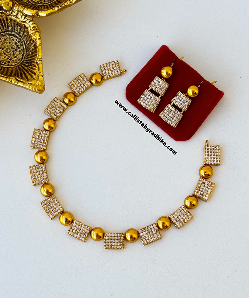 Image of Stone Neckpiece