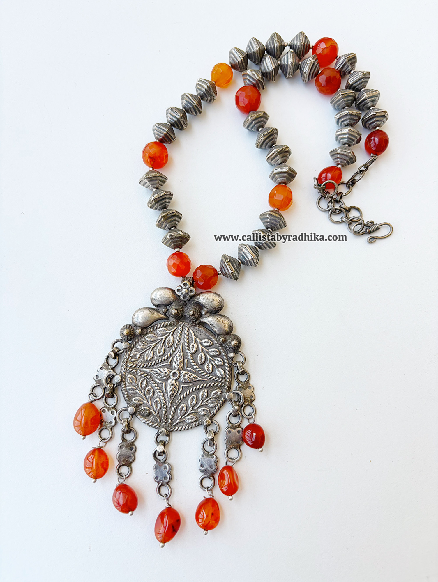 Solid Fusion Neckpiece