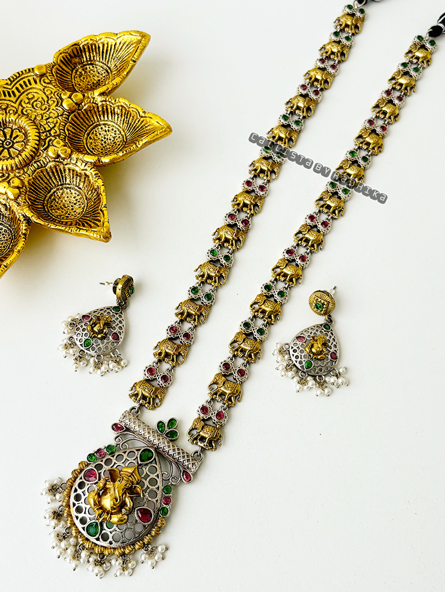 Dual-Tone Neckpiece (DTN-035)