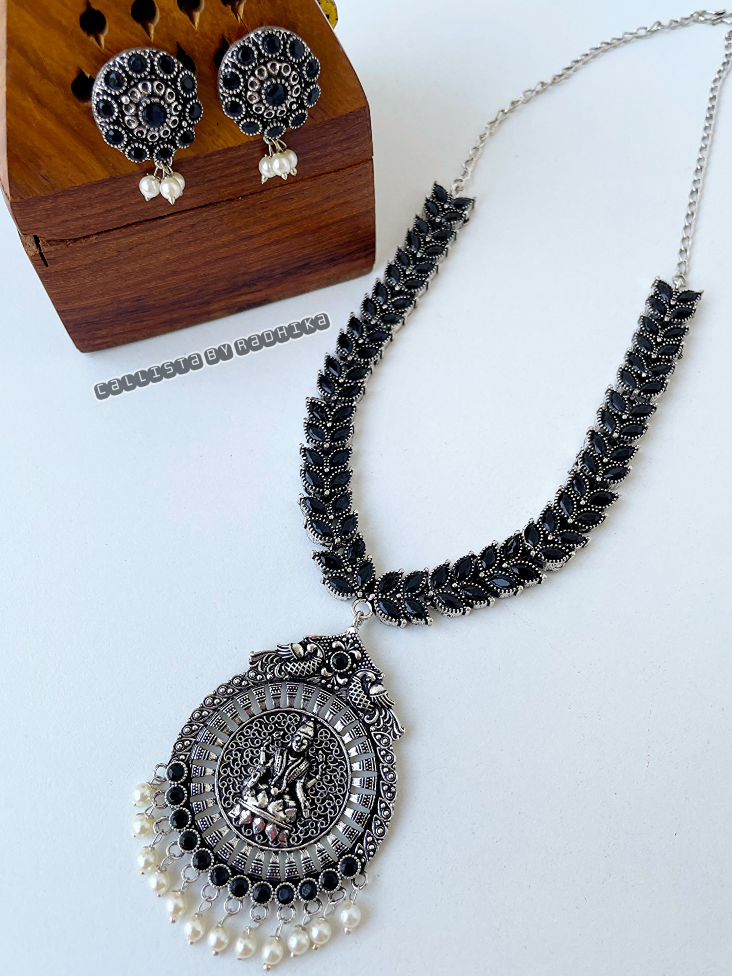 Silver Replica Neckpieces (SRN-053)