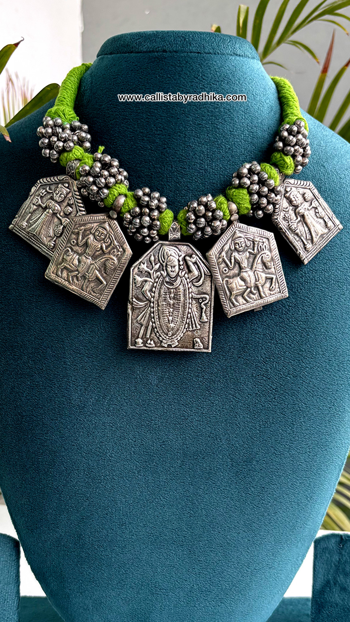 Solid Silver Neckpiece