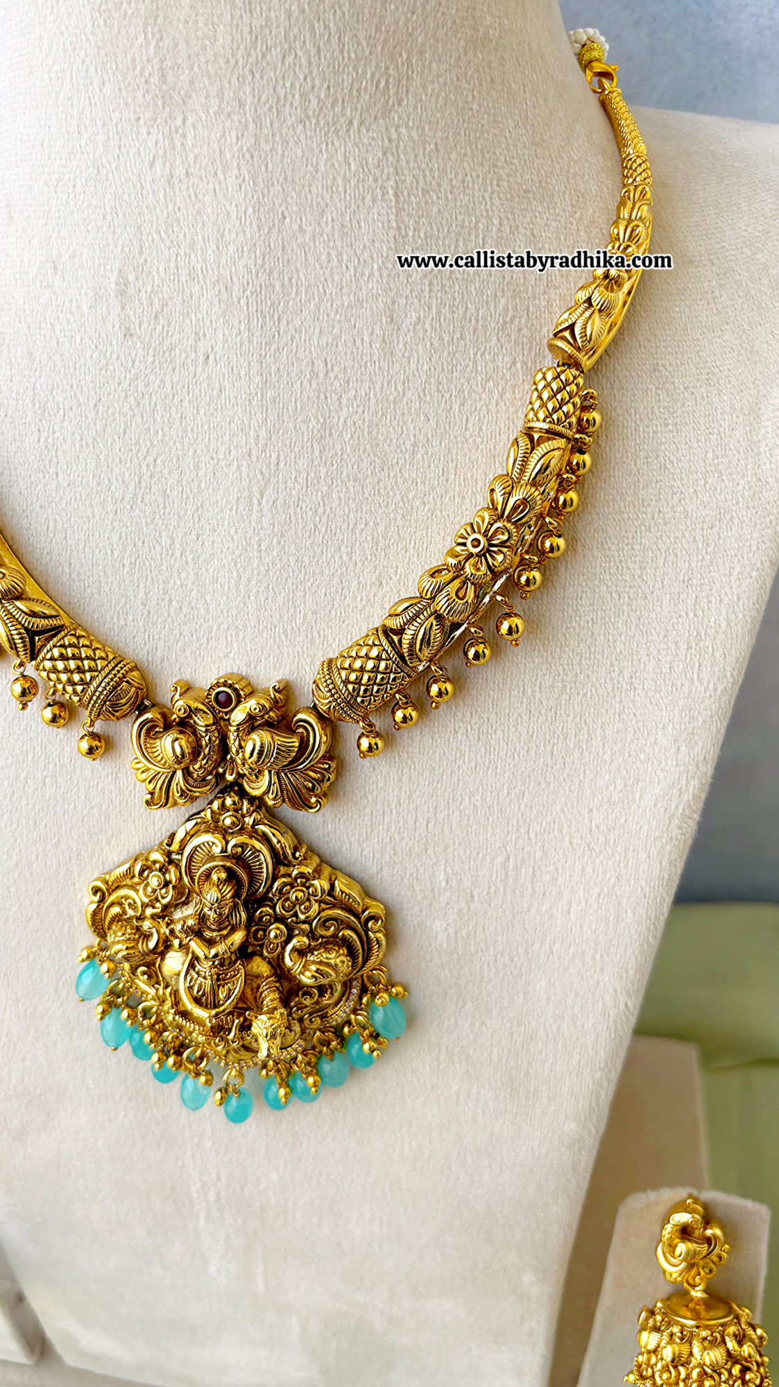 Krishna Nakshi Hasli with Blue beads