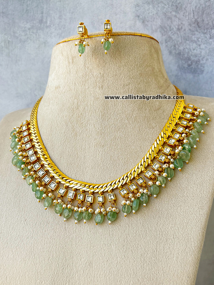 Image of Jadau Kundan Jalebi Neckpiece with Earrings