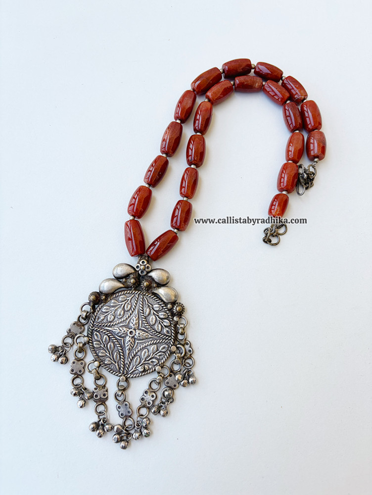 Image of Solid Fusion Neckpiece