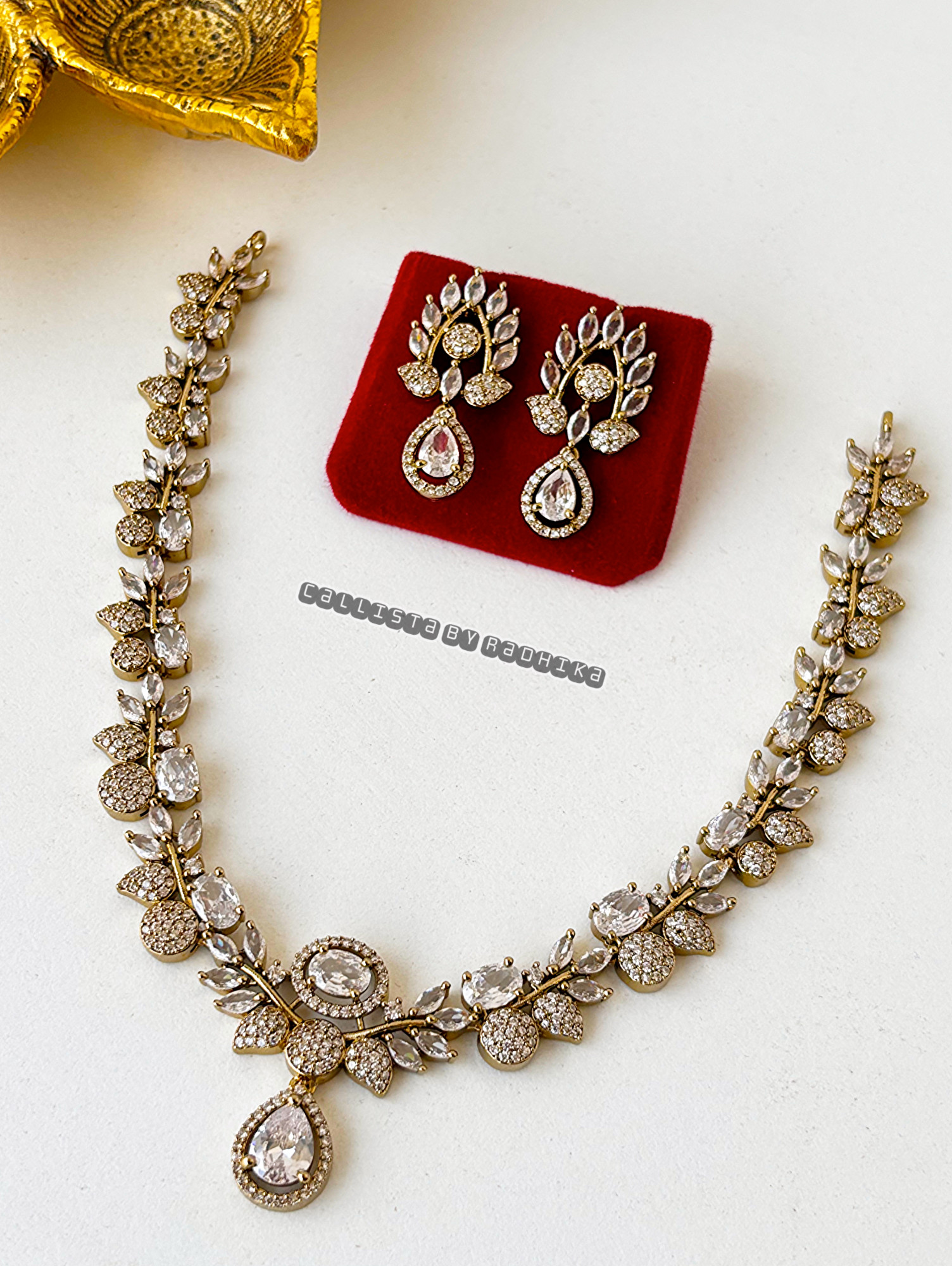 Gold Polish/Temple Long Neckpiece(GP-050)