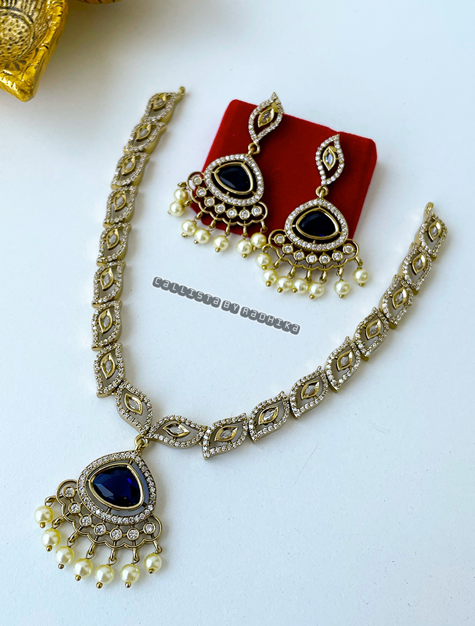 Stone Neckpiece (STN-005)